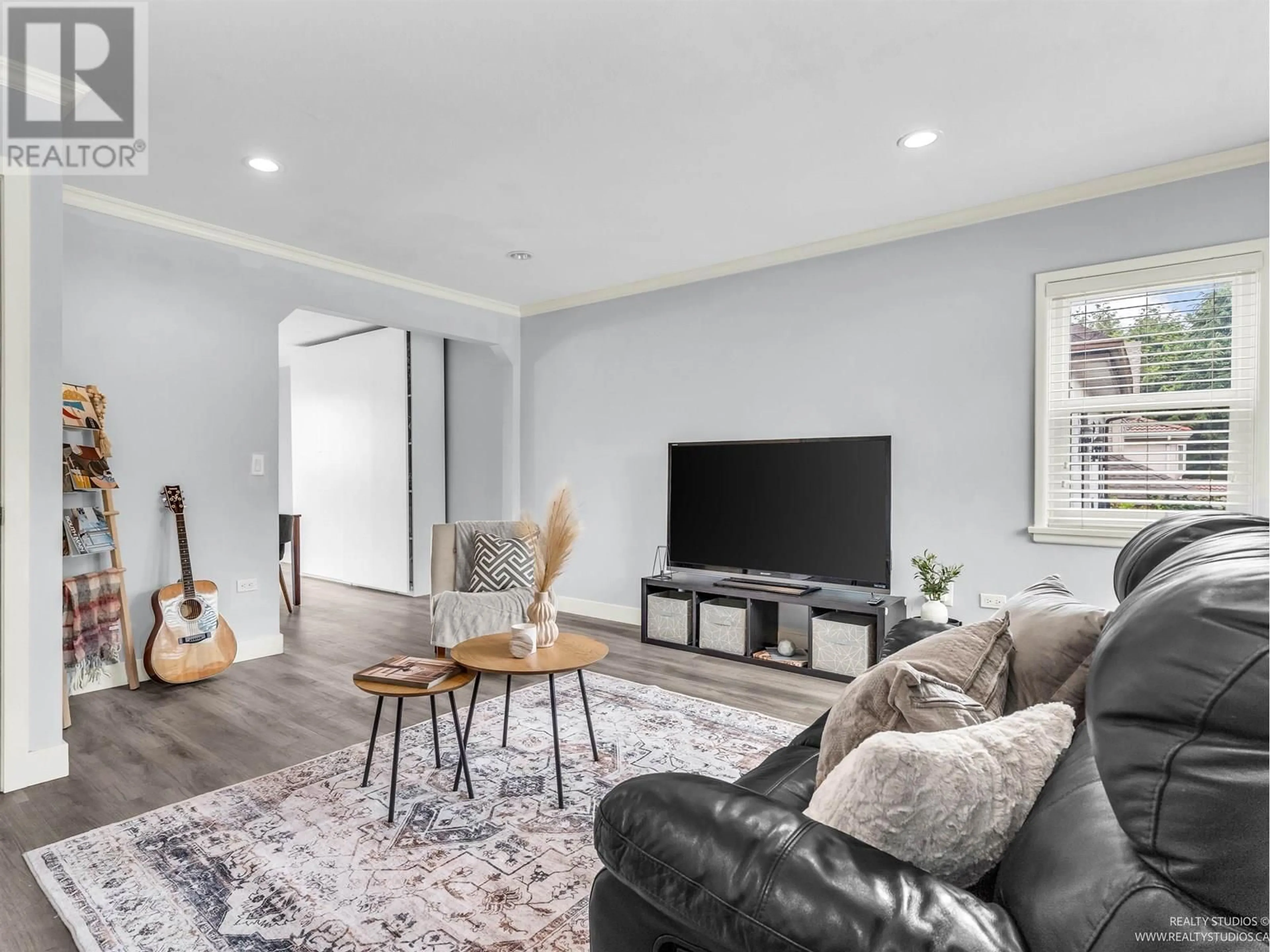 Living room with furniture, unknown for 45 RENFREW STREET, Vancouver British Columbia V5K4A5