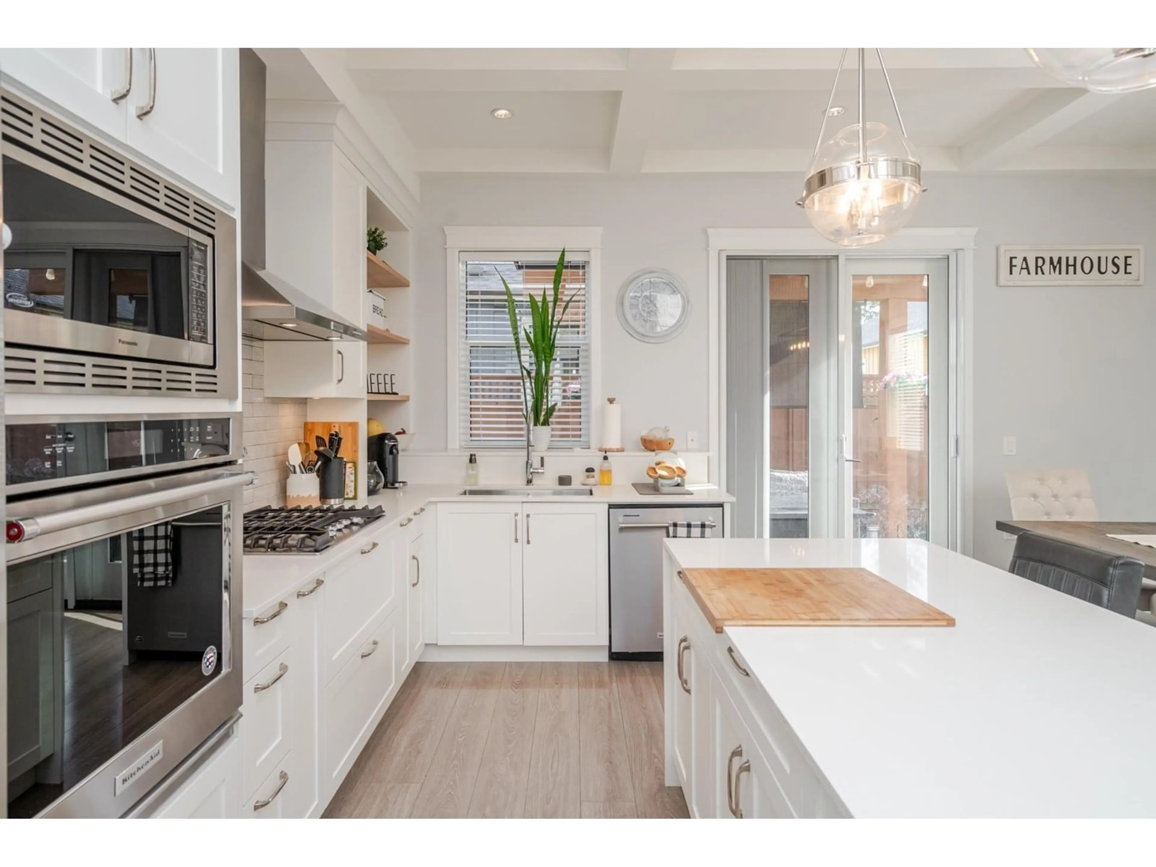 Open concept kitchen, unknown for 3 - 4750 228, Langley British Columbia V2Z0A9