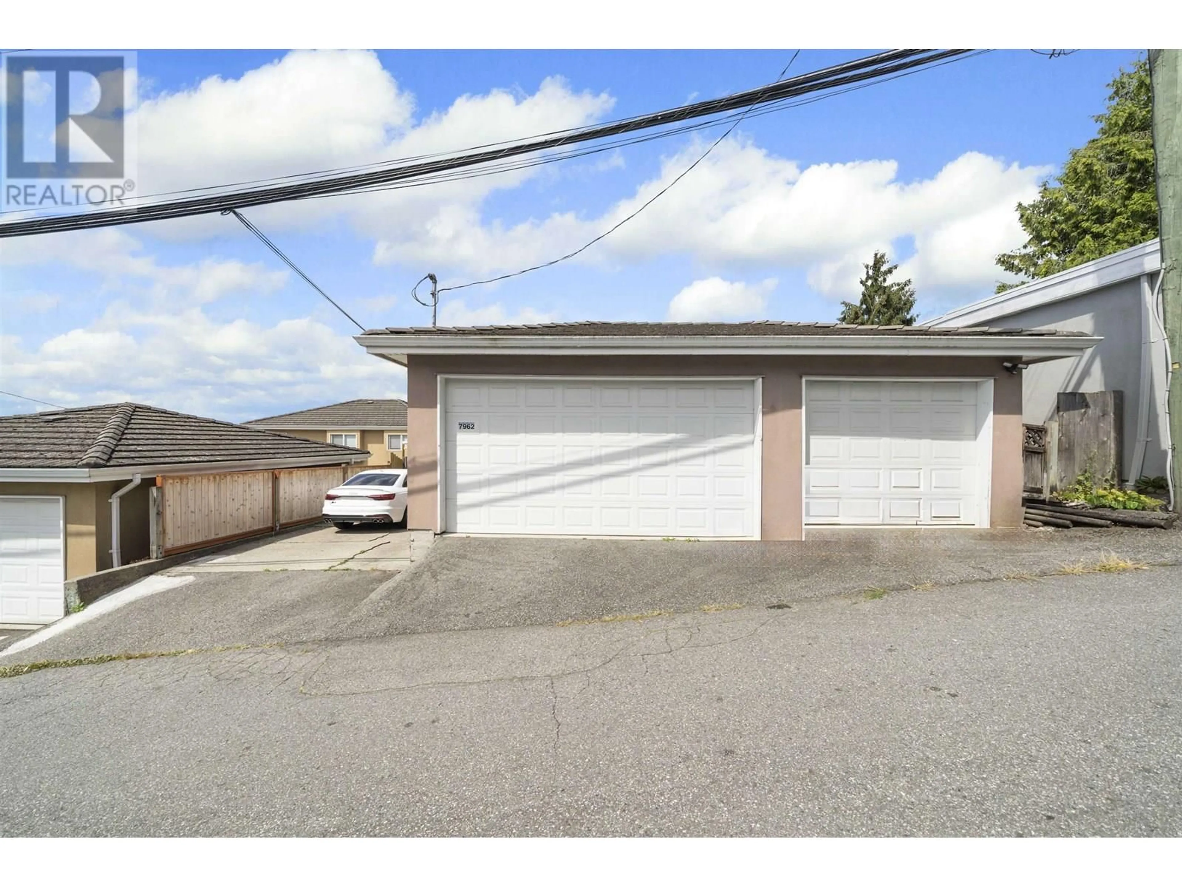 Indoor garage for 7962 VICTORIA DRIVE, Vancouver British Columbia V5P4A5