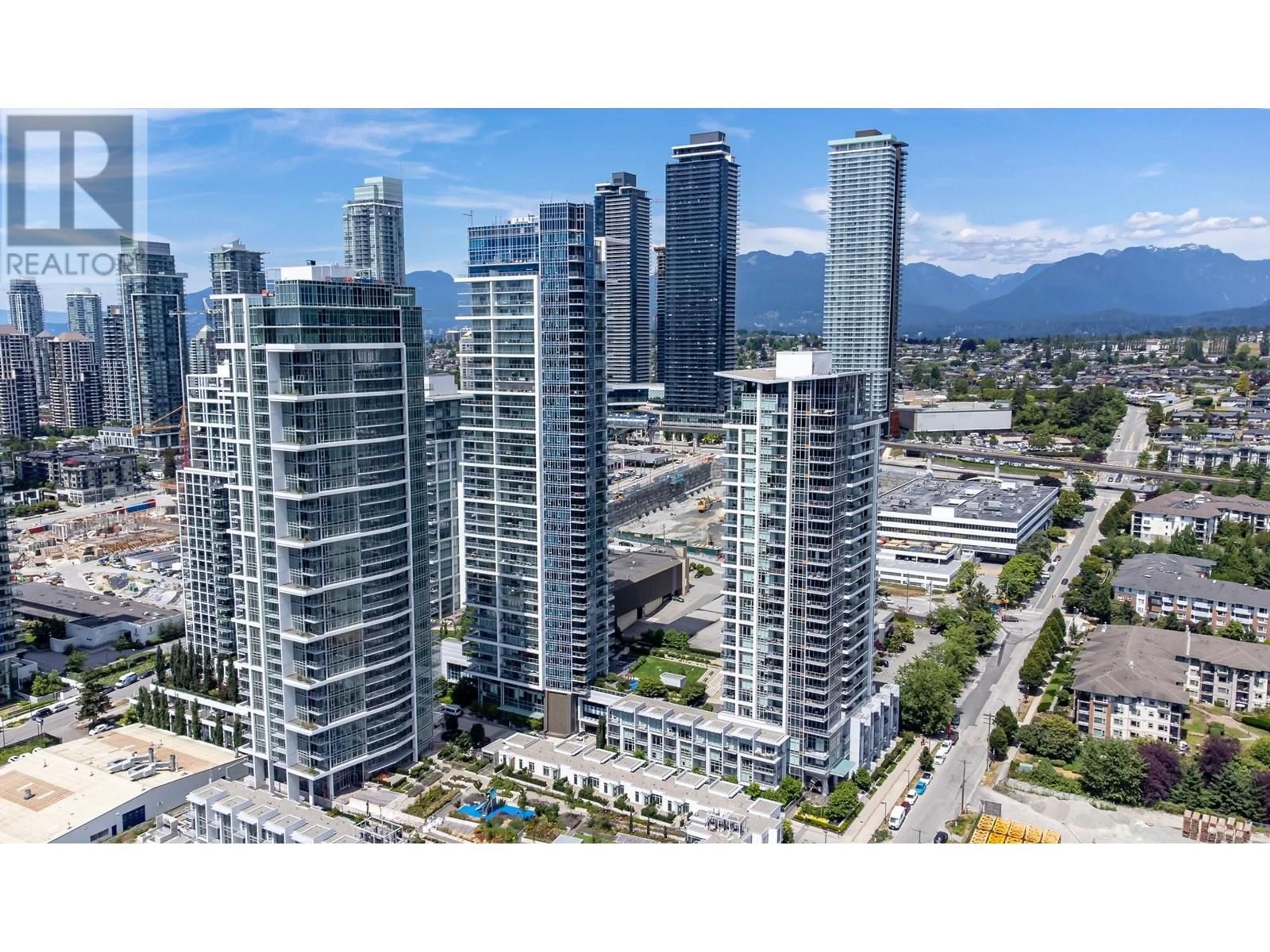 A pic from outside/outdoor area/front of a property/back of a property/a pic from drone, city buildings view from balcony for 2702 - 2351 BETA AVENUE, Burnaby British Columbia V5C0M2