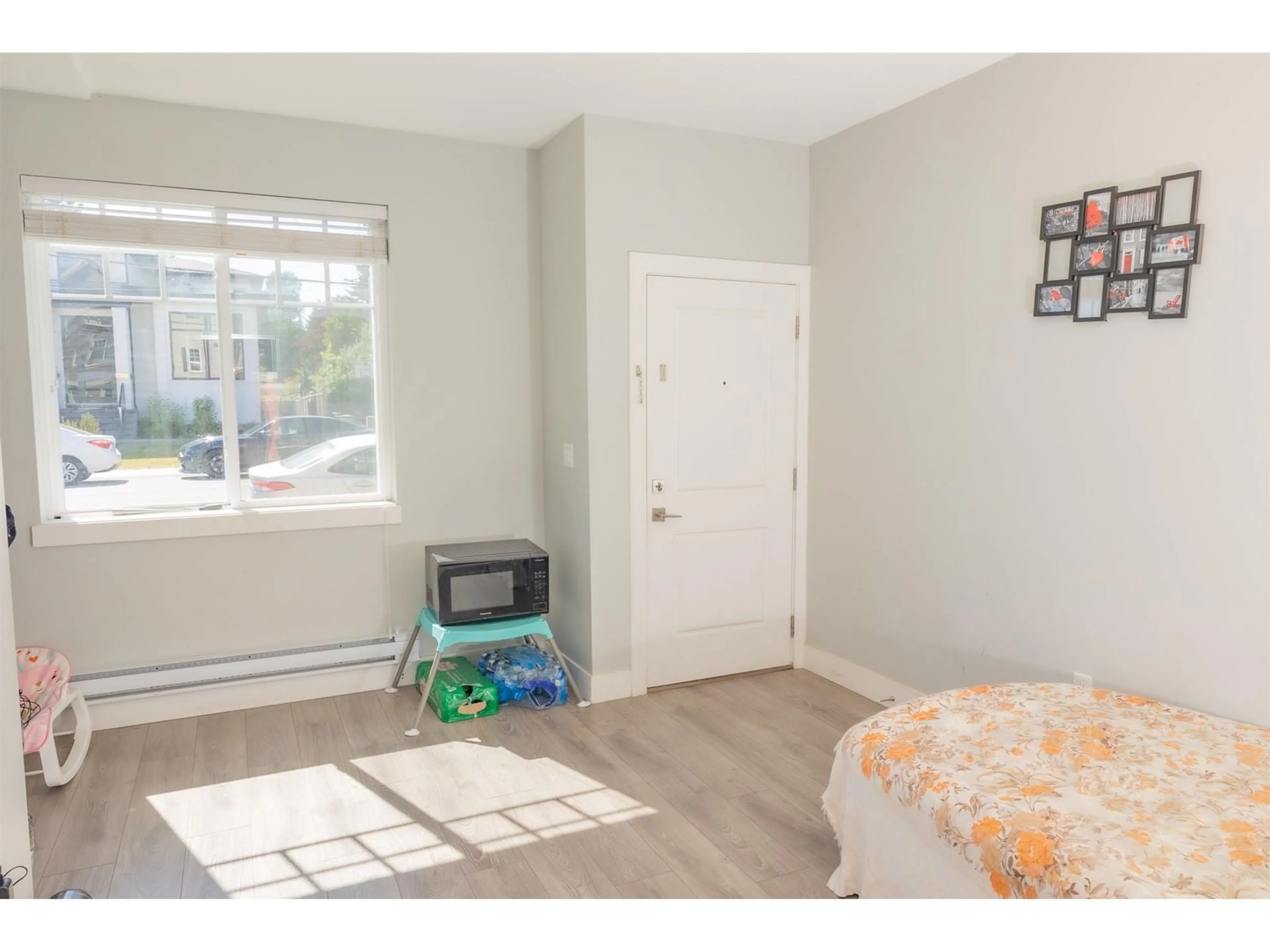 A pic of a room for 4 - 2530 JANZEN, Abbotsford British Columbia V2T0H7