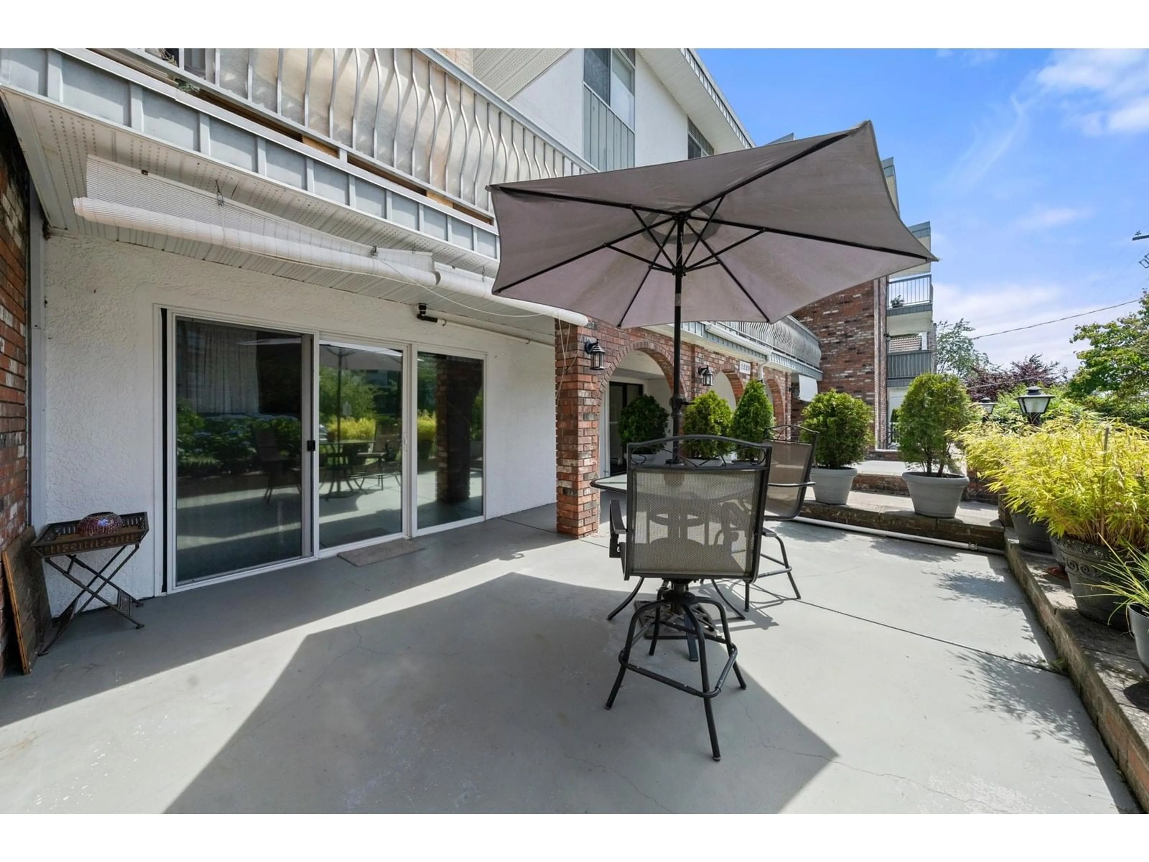 Patio, street for 101 - 1520 BLACKWOOD, White Rock British Columbia V4B3V4
