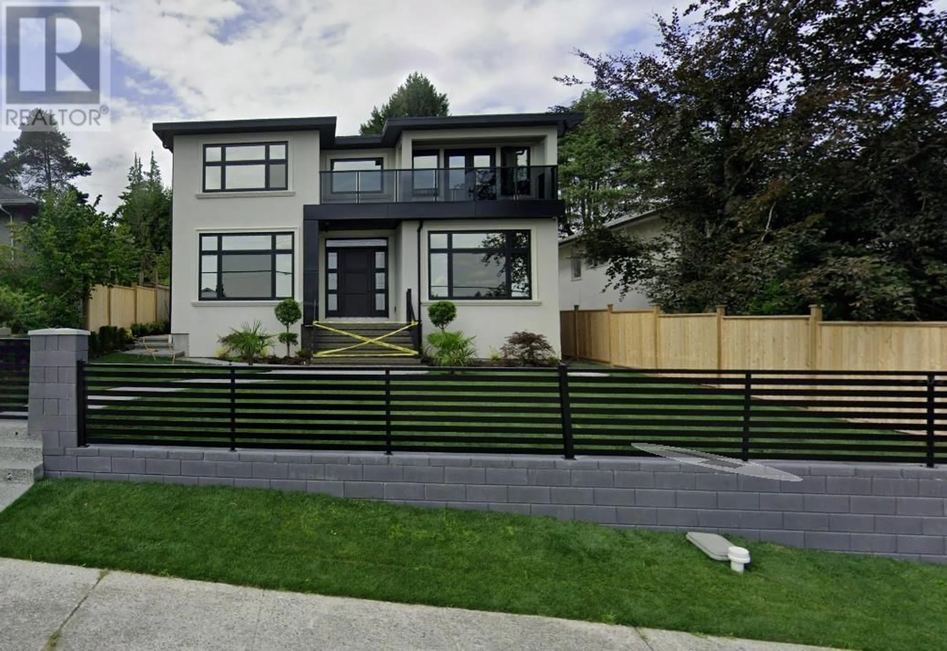 Home with vinyl exterior material, street for 8763 10TH AVENUE, Burnaby British Columbia V3N2T1