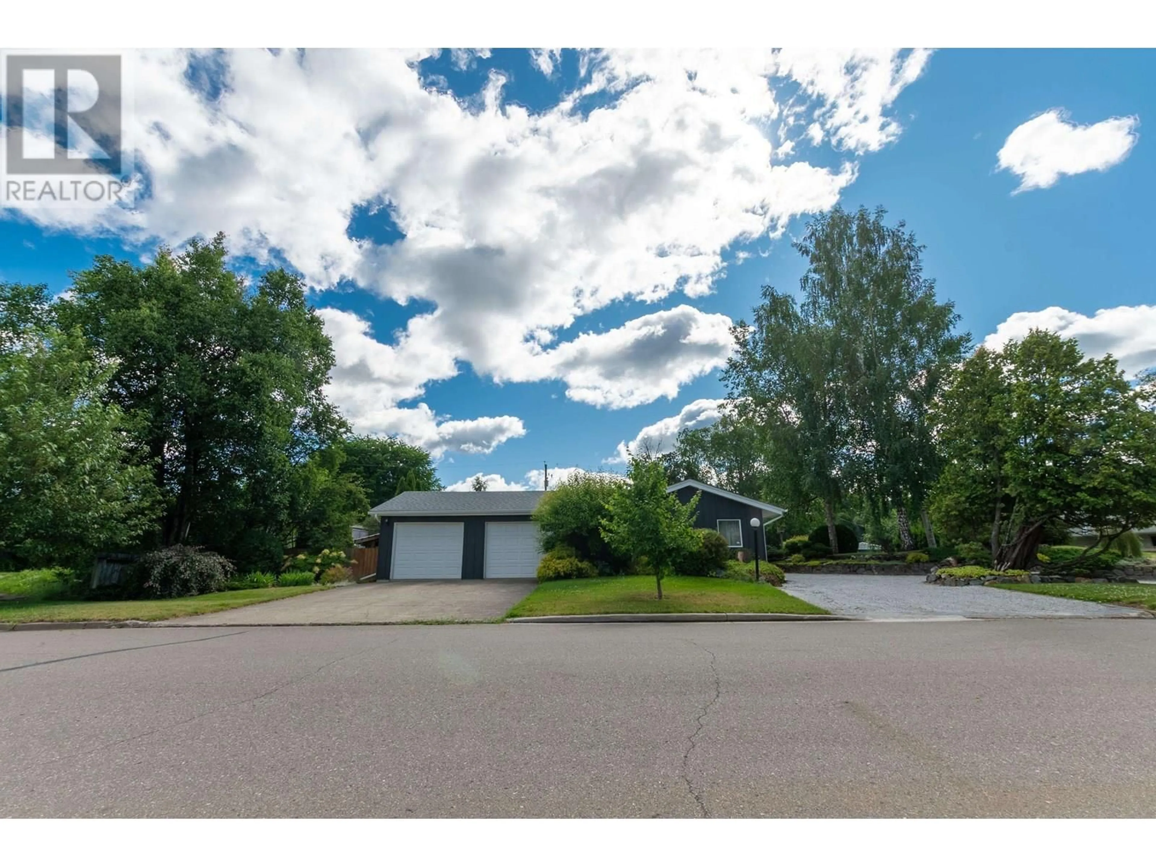 A pic from outside/outdoor area/front of a property/back of a property/a pic from drone, unknown for 1462 ASH STREET, Prince George British Columbia V2L1A6