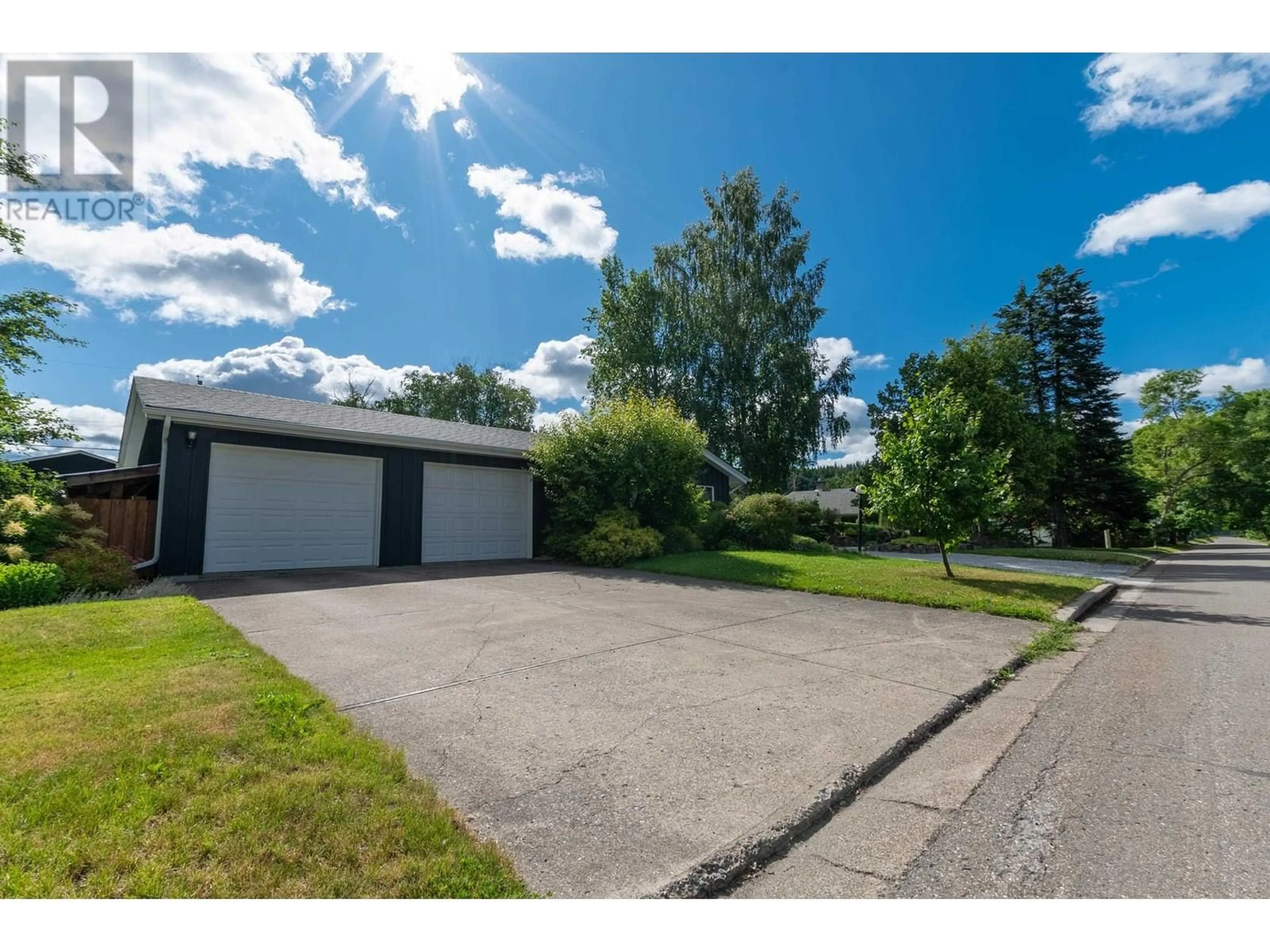 A pic from outside/outdoor area/front of a property/back of a property/a pic from drone, street for 1462 ASH STREET, Prince George British Columbia V2L1A6