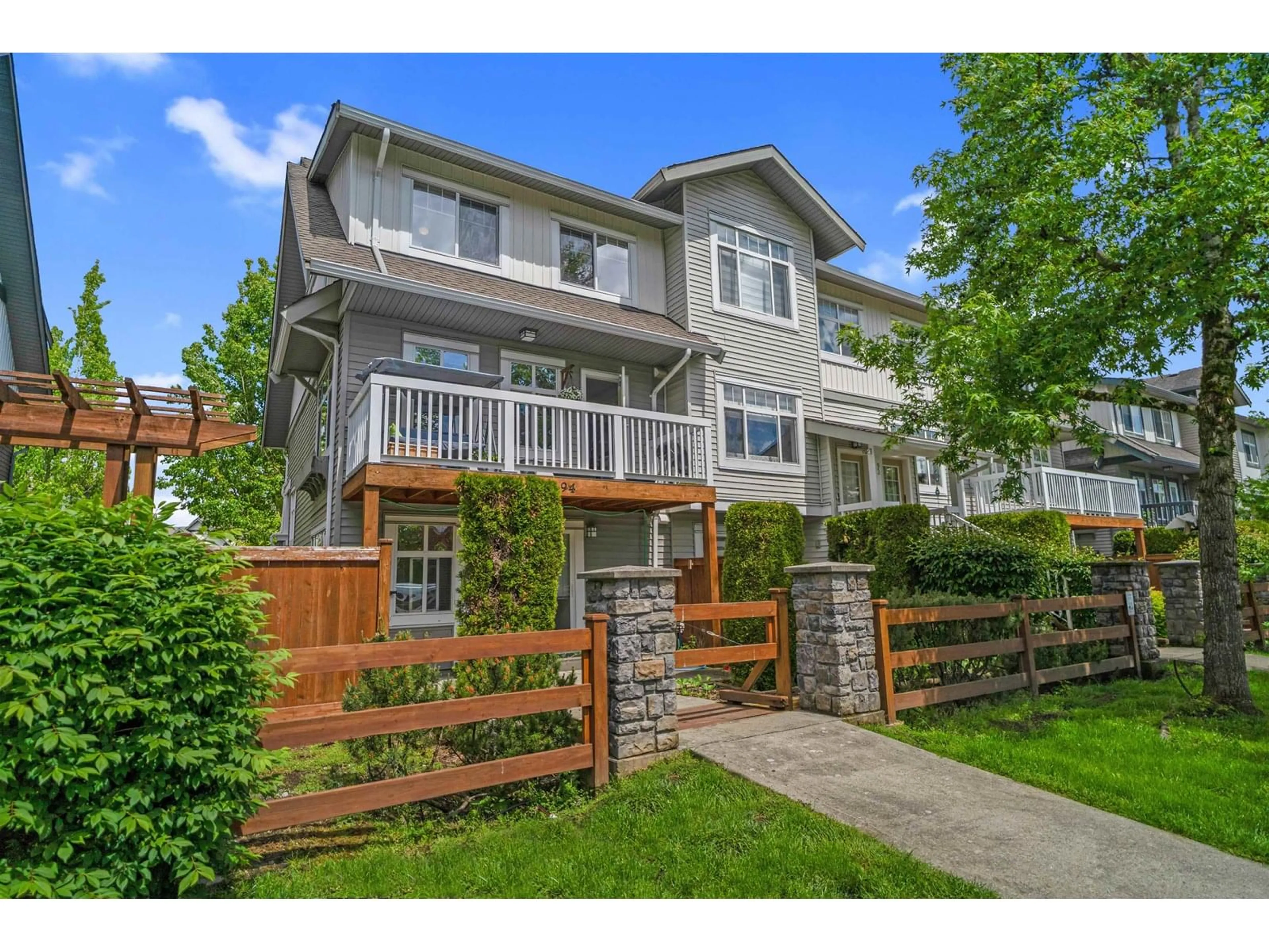 Unknown for 94 - 16177 83, Surrey British Columbia V4N5T3