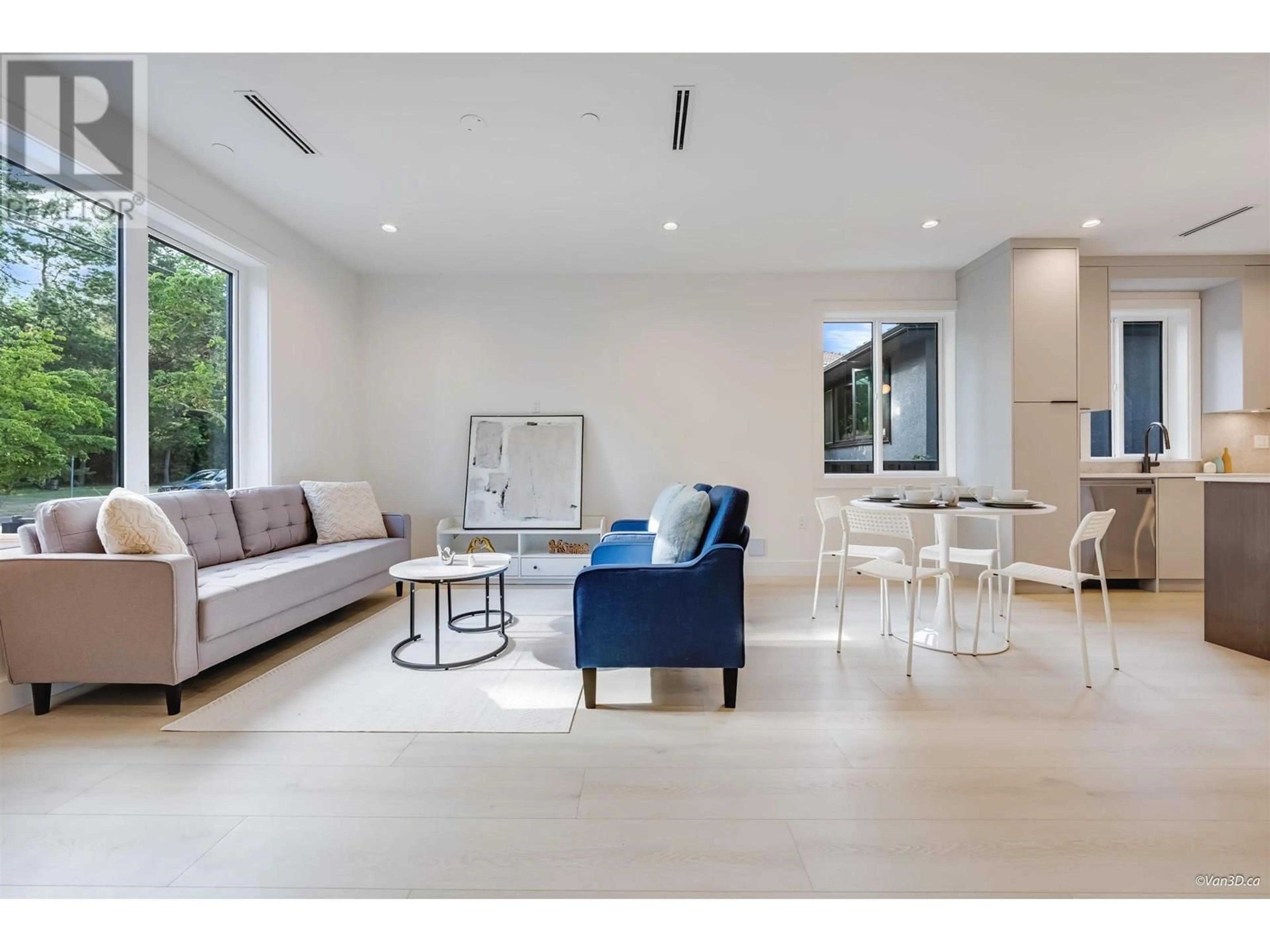 Living room with furniture, unknown for 2 - 7180 ONTARIO STREET, Vancouver British Columbia V5X3B6