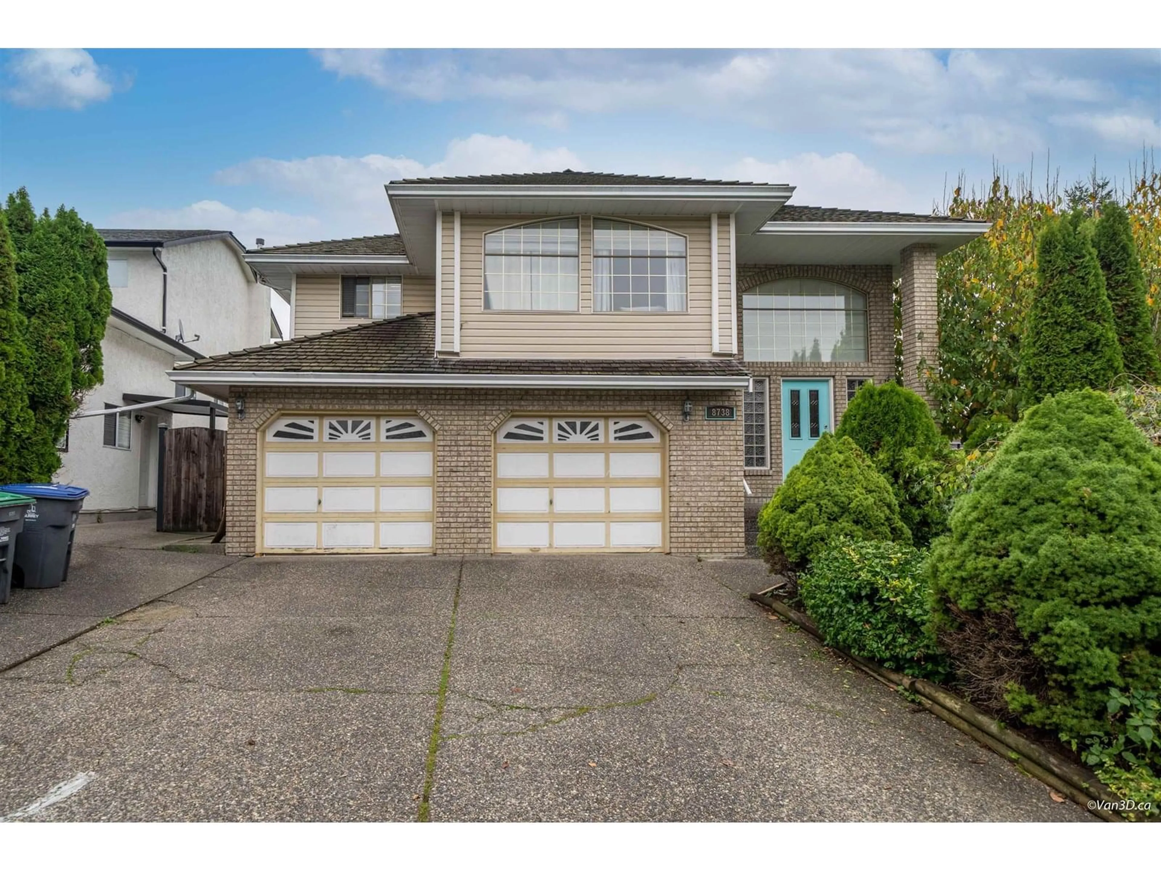 Home with vinyl exterior material, street for 8738 143A, Surrey British Columbia V3W3Y2