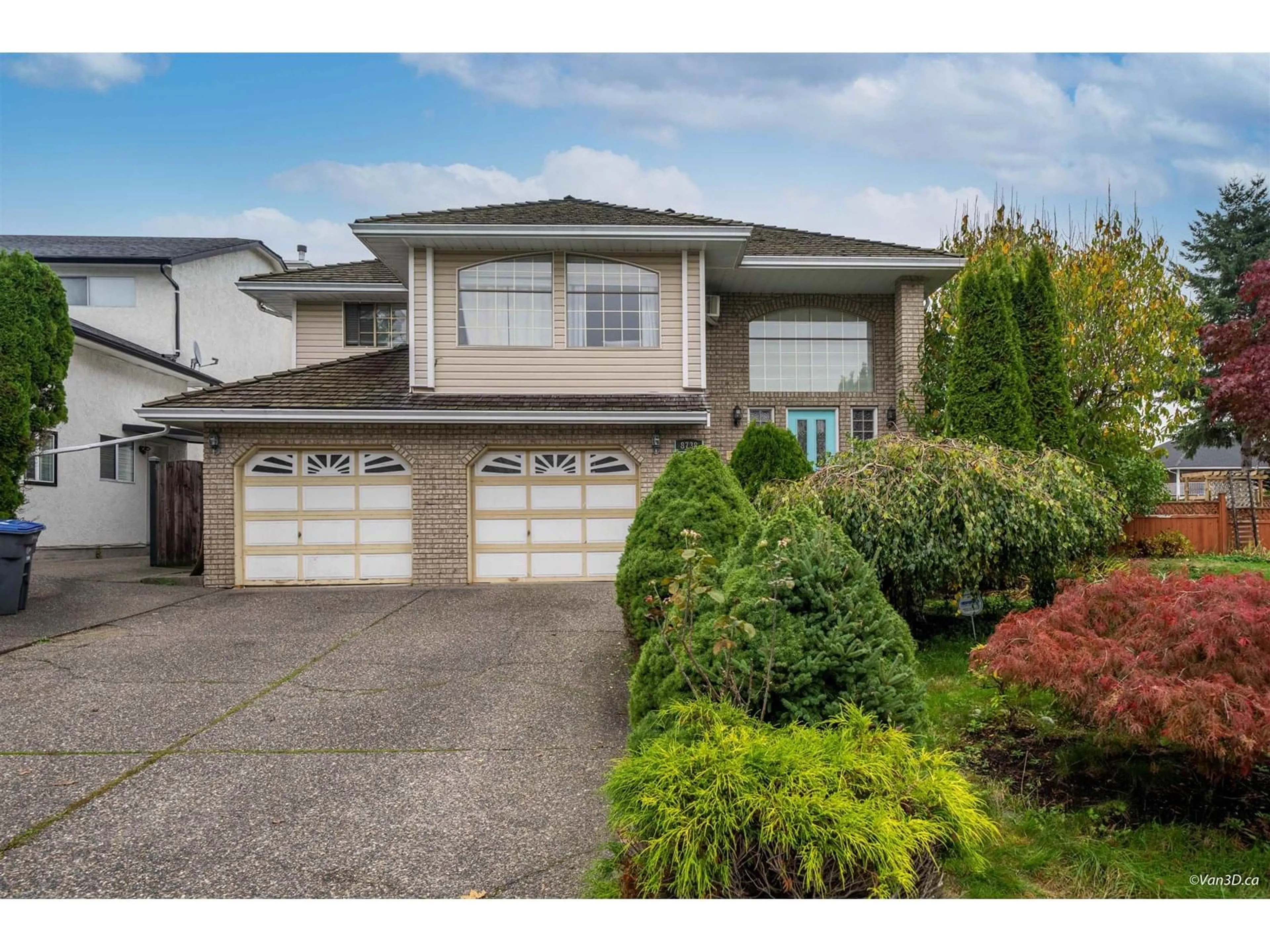Home with vinyl exterior material, street for 8738 143A, Surrey British Columbia V3W3Y2