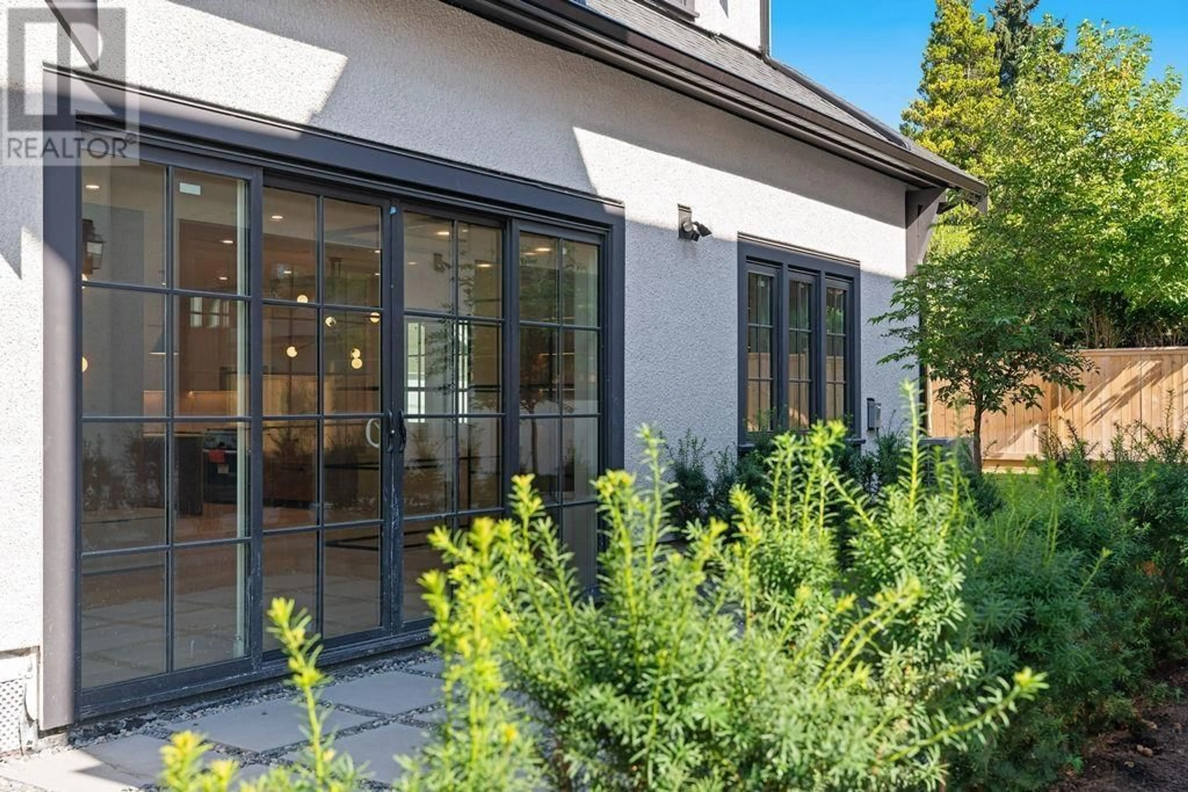 Patio, street for 6855 CYPRESS STREET, Vancouver British Columbia V0V0V0