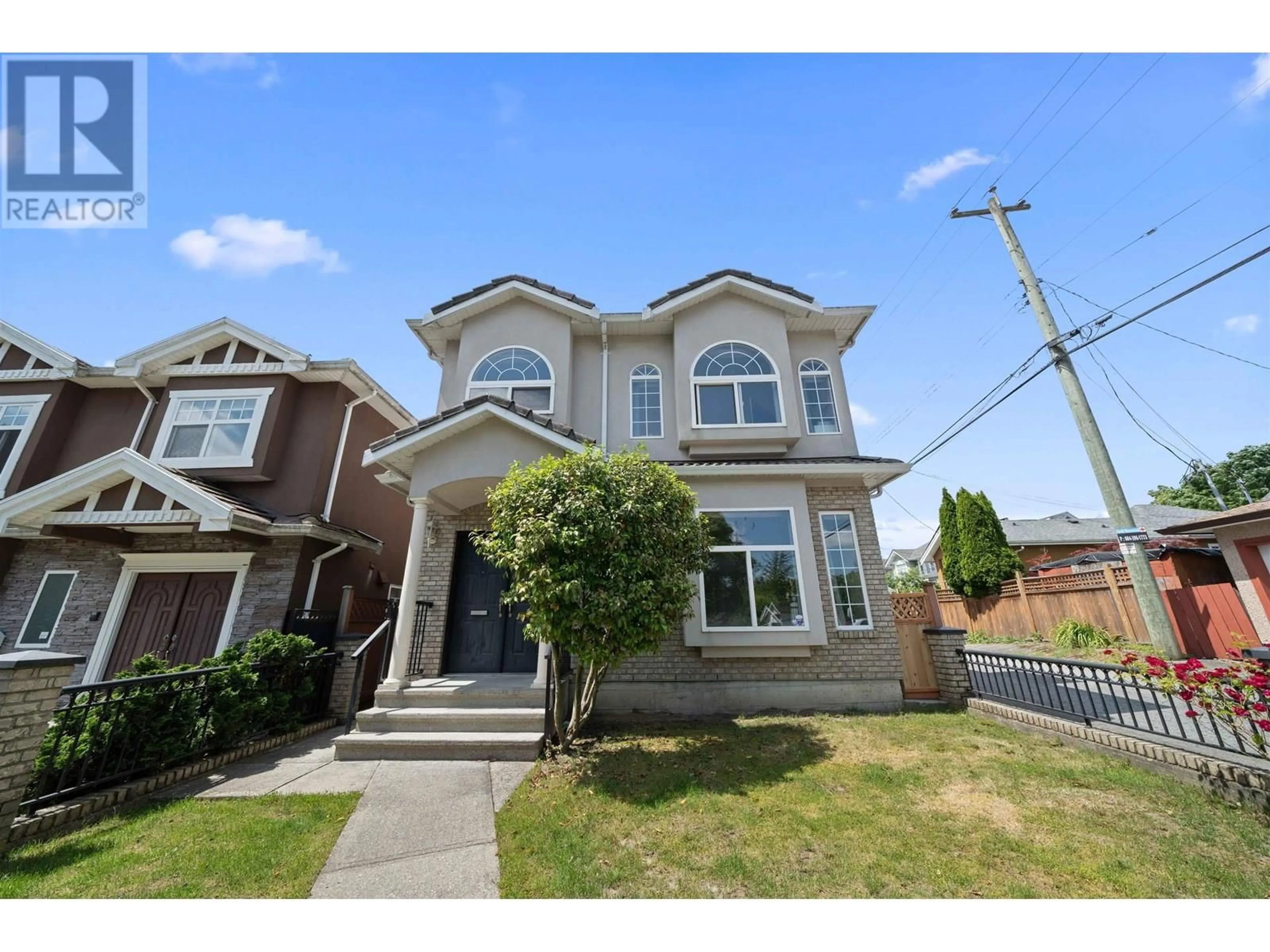 Home with vinyl exterior material, street for 5323 DUMFRIES STREET, Vancouver British Columbia V5P3A3