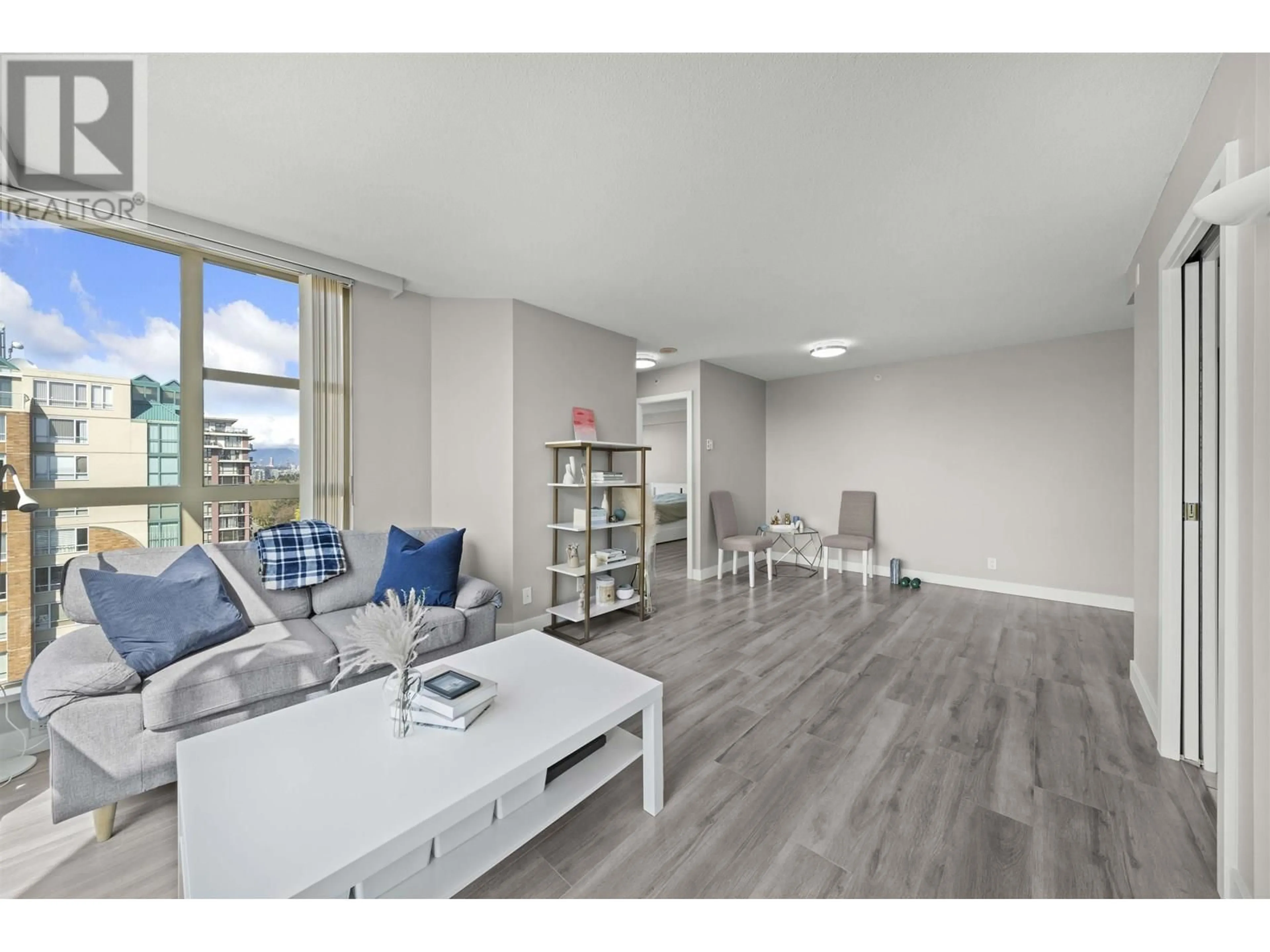 Living room with furniture, unknown for 1307 - 6119 COONEY ROAD, Richmond British Columbia V6Y4B7
