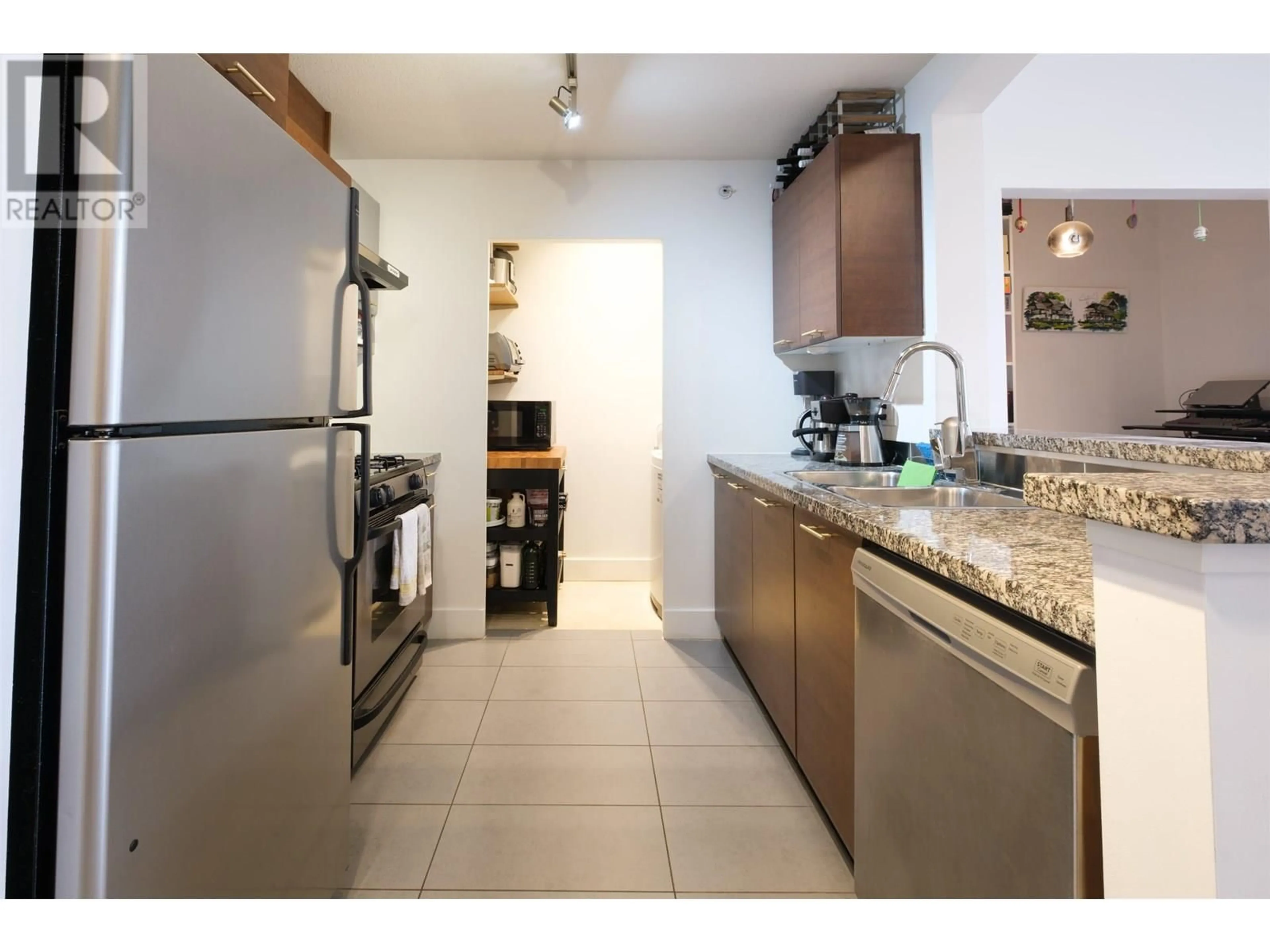 Standard kitchen, ceramic/tile floor for 423 - 9233 FERNDALE ROAD, Richmond British Columbia V6Y0B8