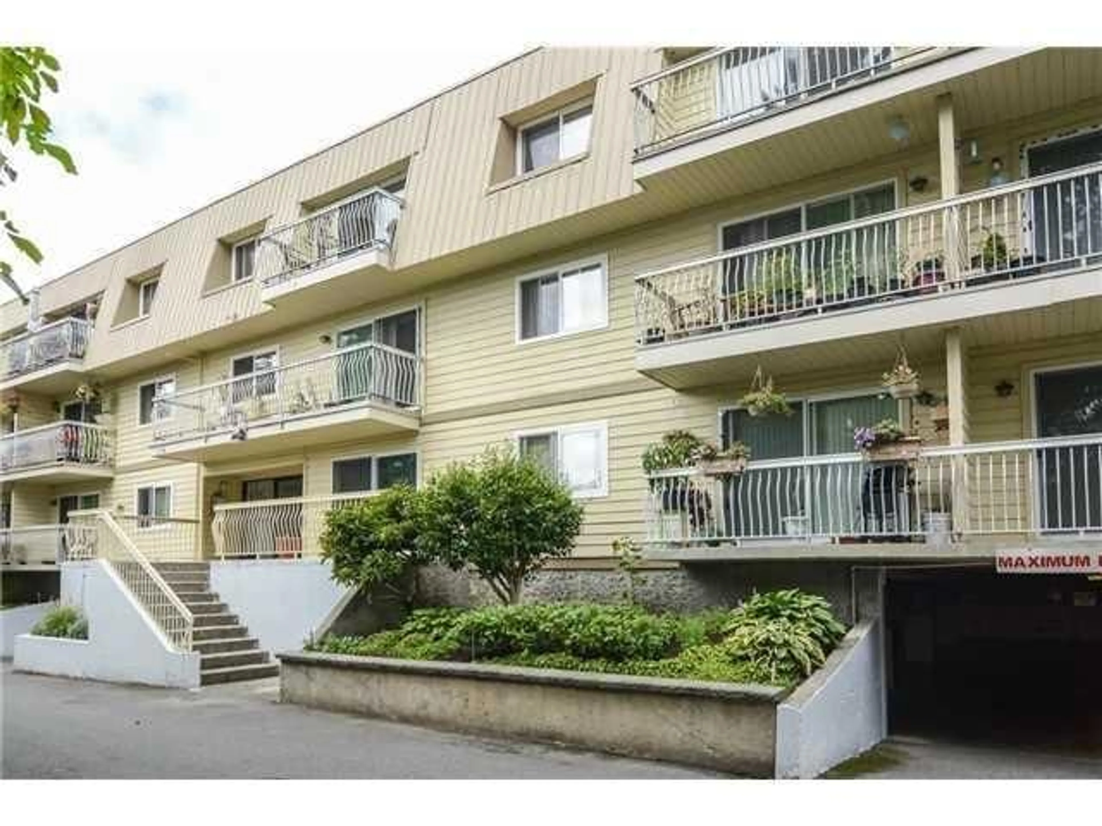Patio, street for 330 - 7436 STAVE LAKE, Mission British Columbia V2V5B9