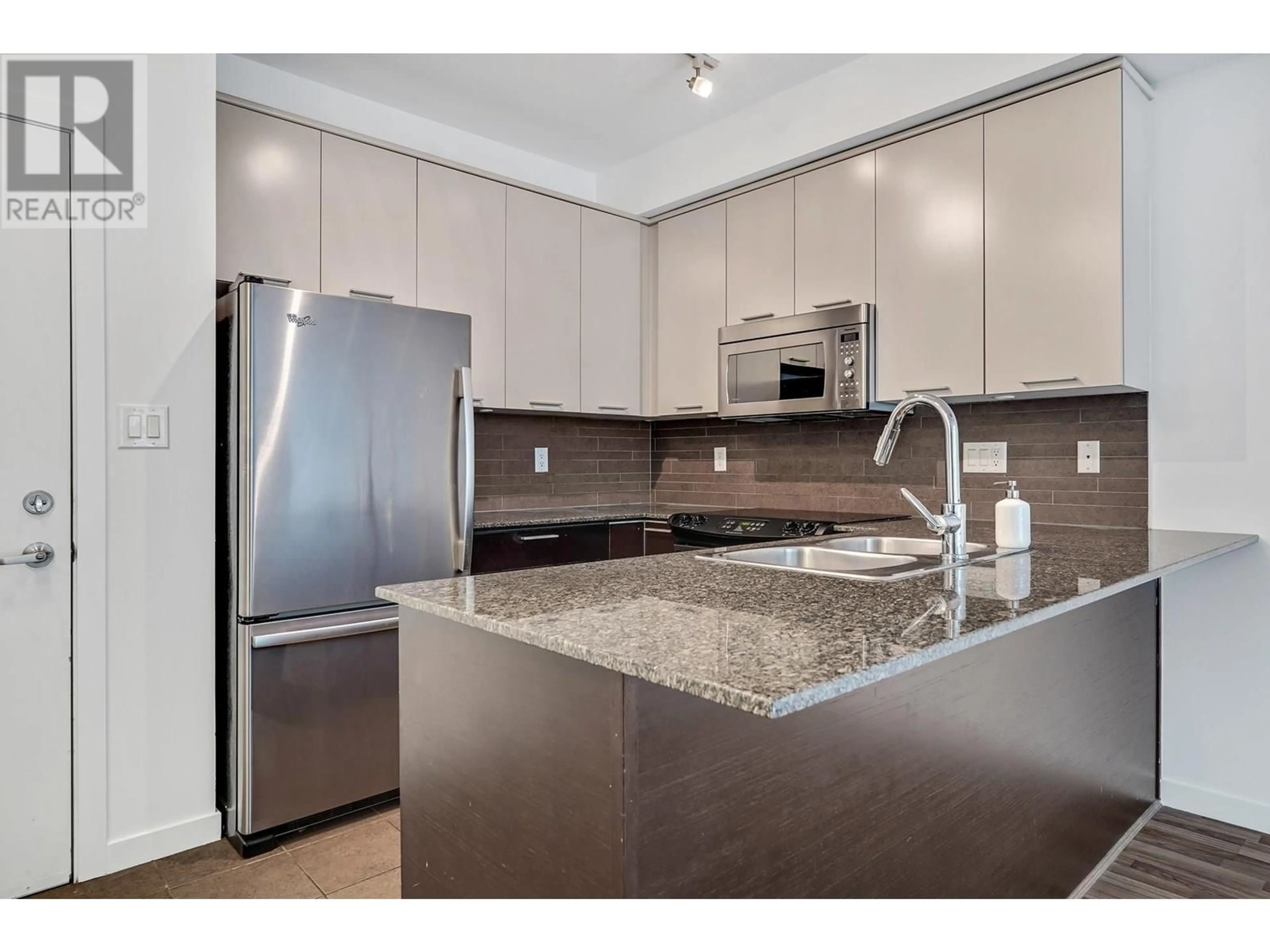 Standard kitchen, unknown for 203 - 2478 WELCHER AVENUE, Port Coquitlam British Columbia V3C0A6