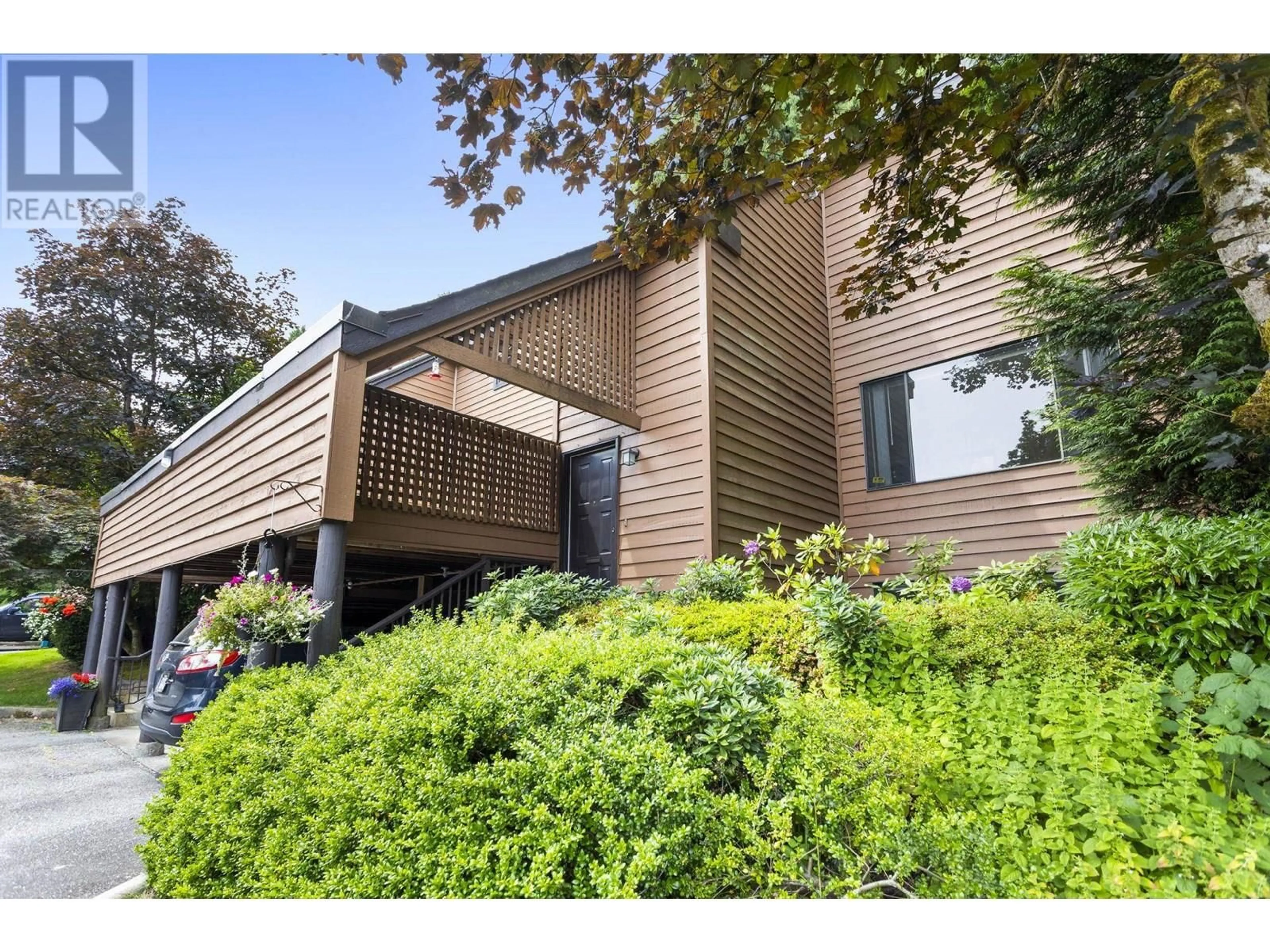 Home with vinyl exterior material, unknown for 423 CAMBRIDGE WAY, Port Moody British Columbia V3H3V1