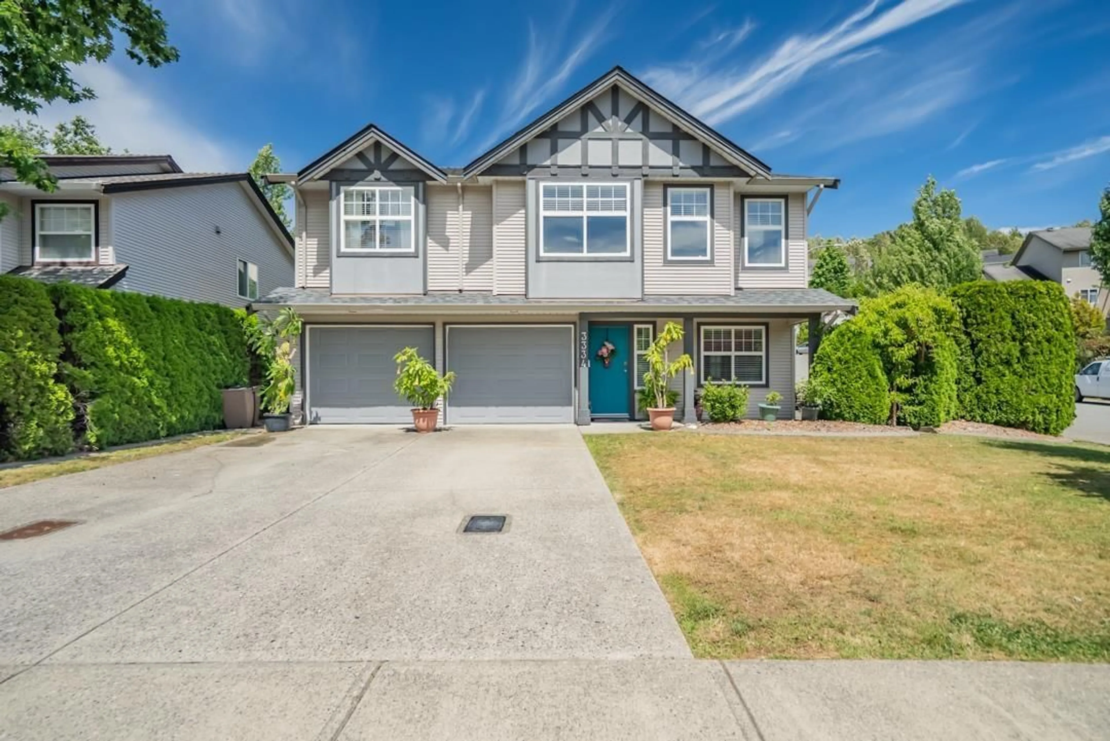 Home with vinyl exterior material, street for 3334 MCKINLEY, Abbotsford British Columbia V2S8M8