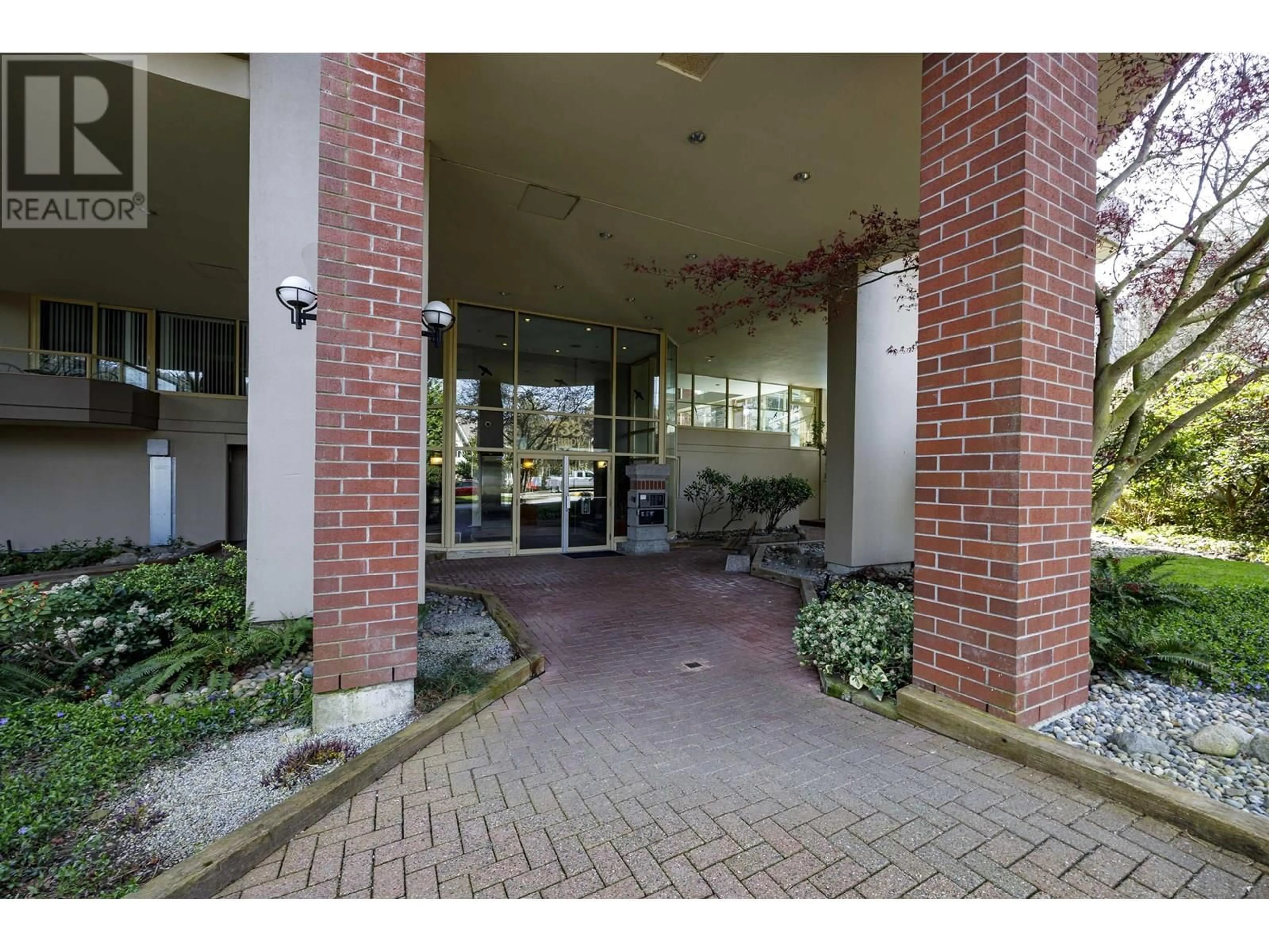 Indoor foyer for 903 - 738 FARROW STREET, Coquitlam British Columbia V3J7V4