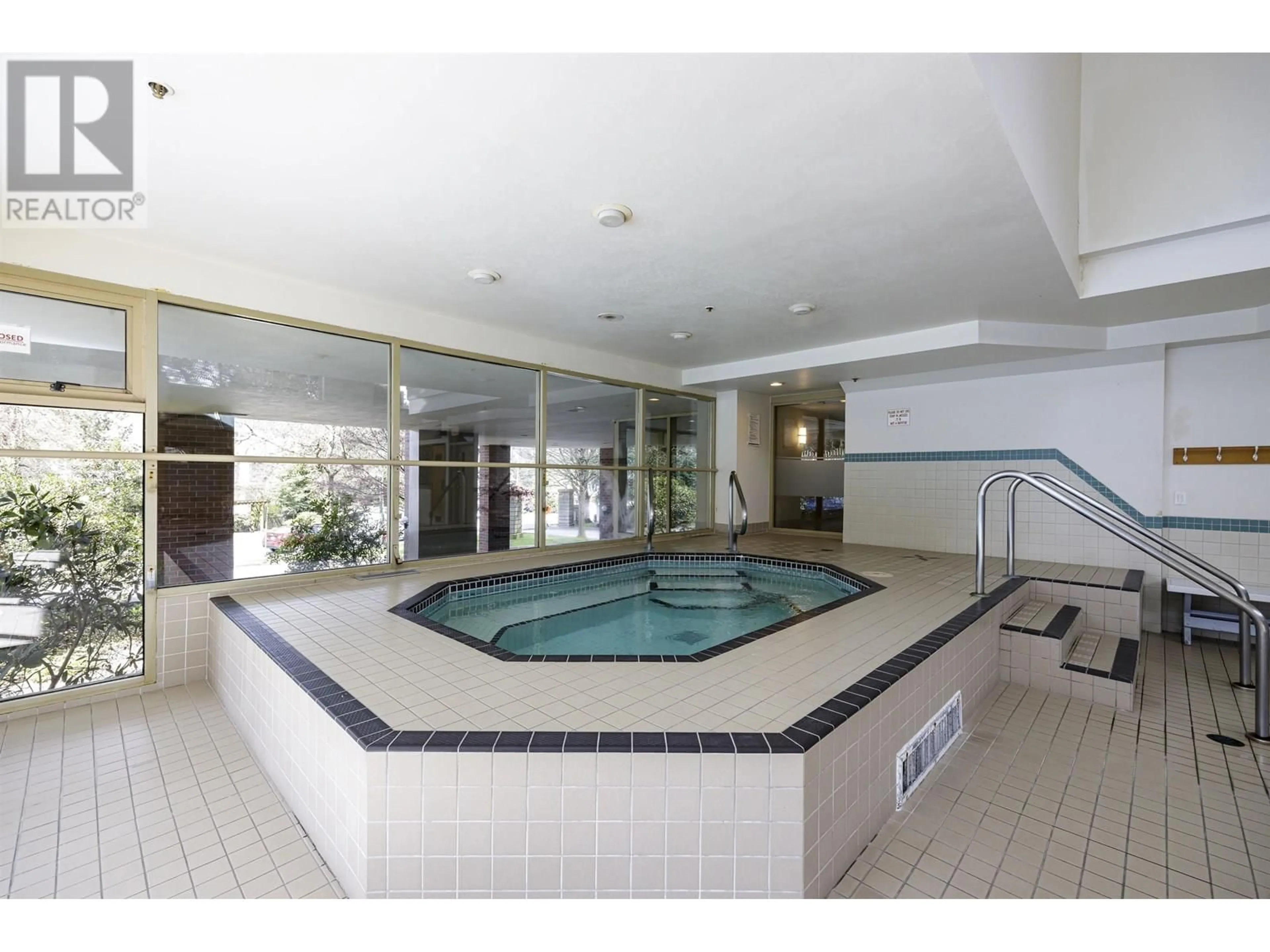 Pool for 903 - 738 FARROW STREET, Coquitlam British Columbia V3J7V4