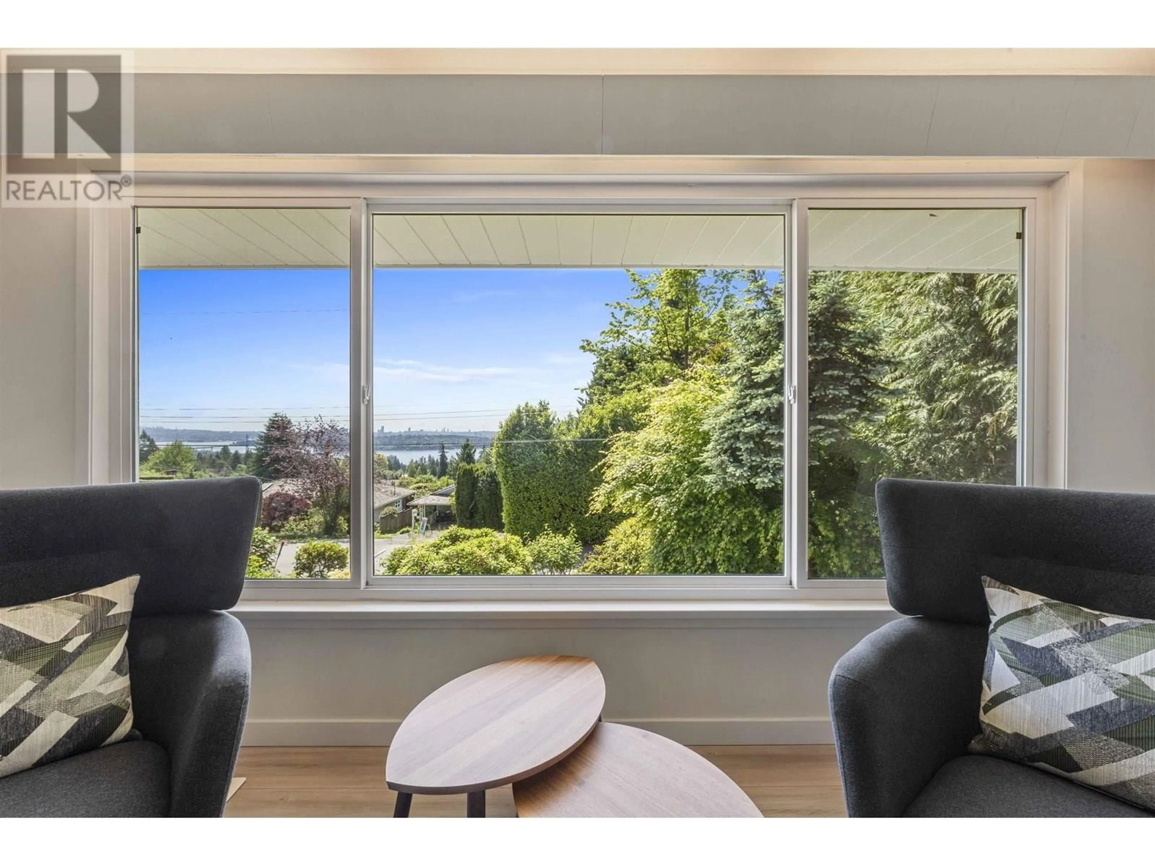 Unknown for 1895 ROSEBERY AVENUE, West Vancouver British Columbia V7V2Z5