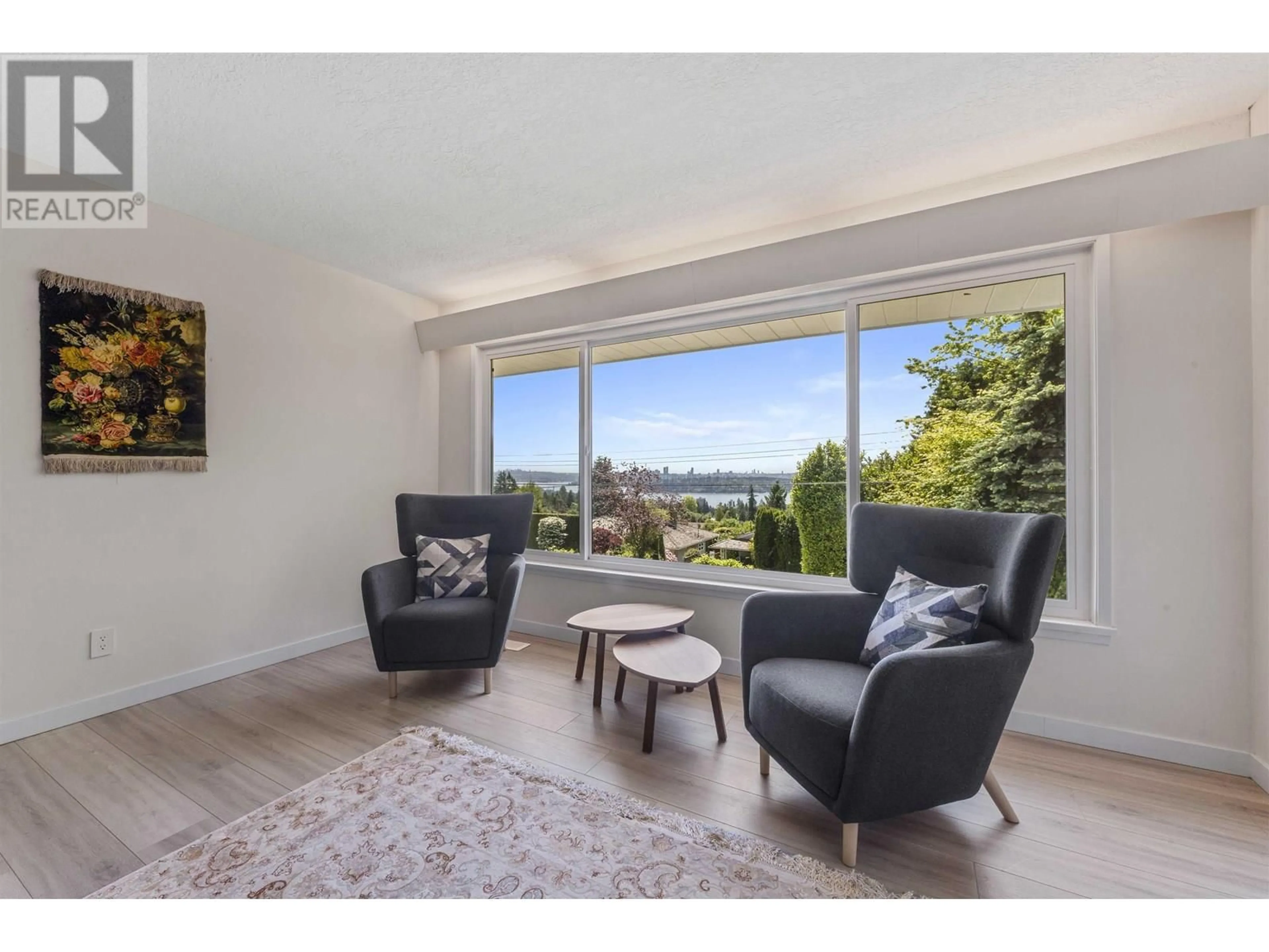 Living room with furniture, unknown for 1895 ROSEBERY AVENUE, West Vancouver British Columbia V7V2Z5