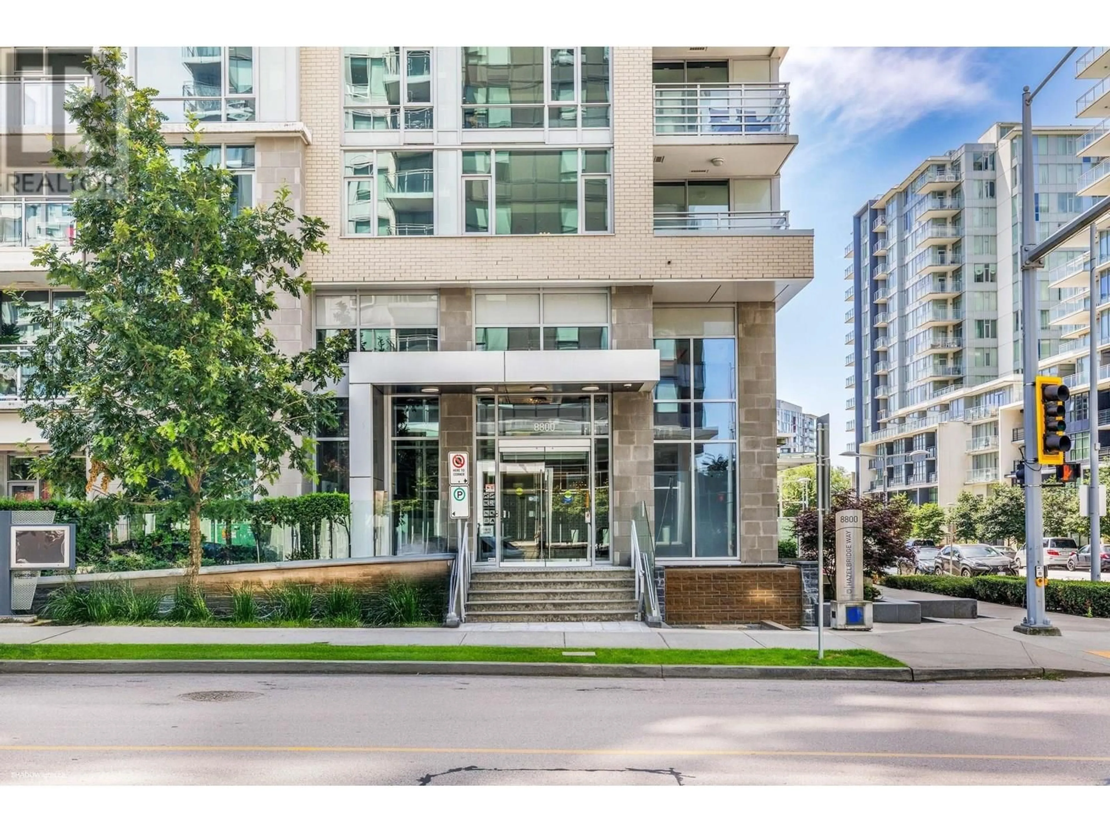 Indoor foyer for 716 - 8800 HAZELBRIDGE WAY, Richmond British Columbia V6X0S3