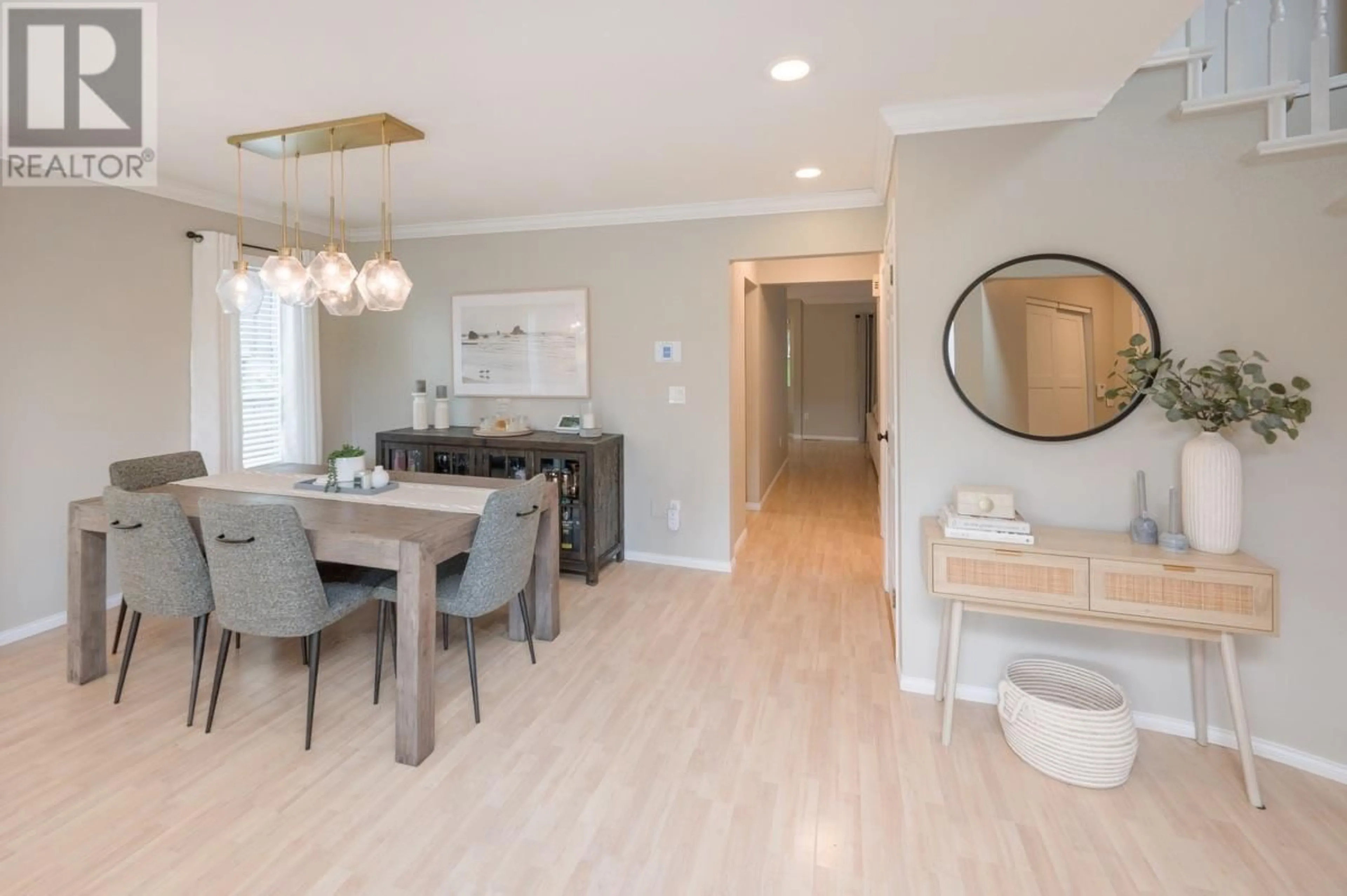 Unknown for 3338 MAHON AVENUE, North Vancouver British Columbia V7N3T5
