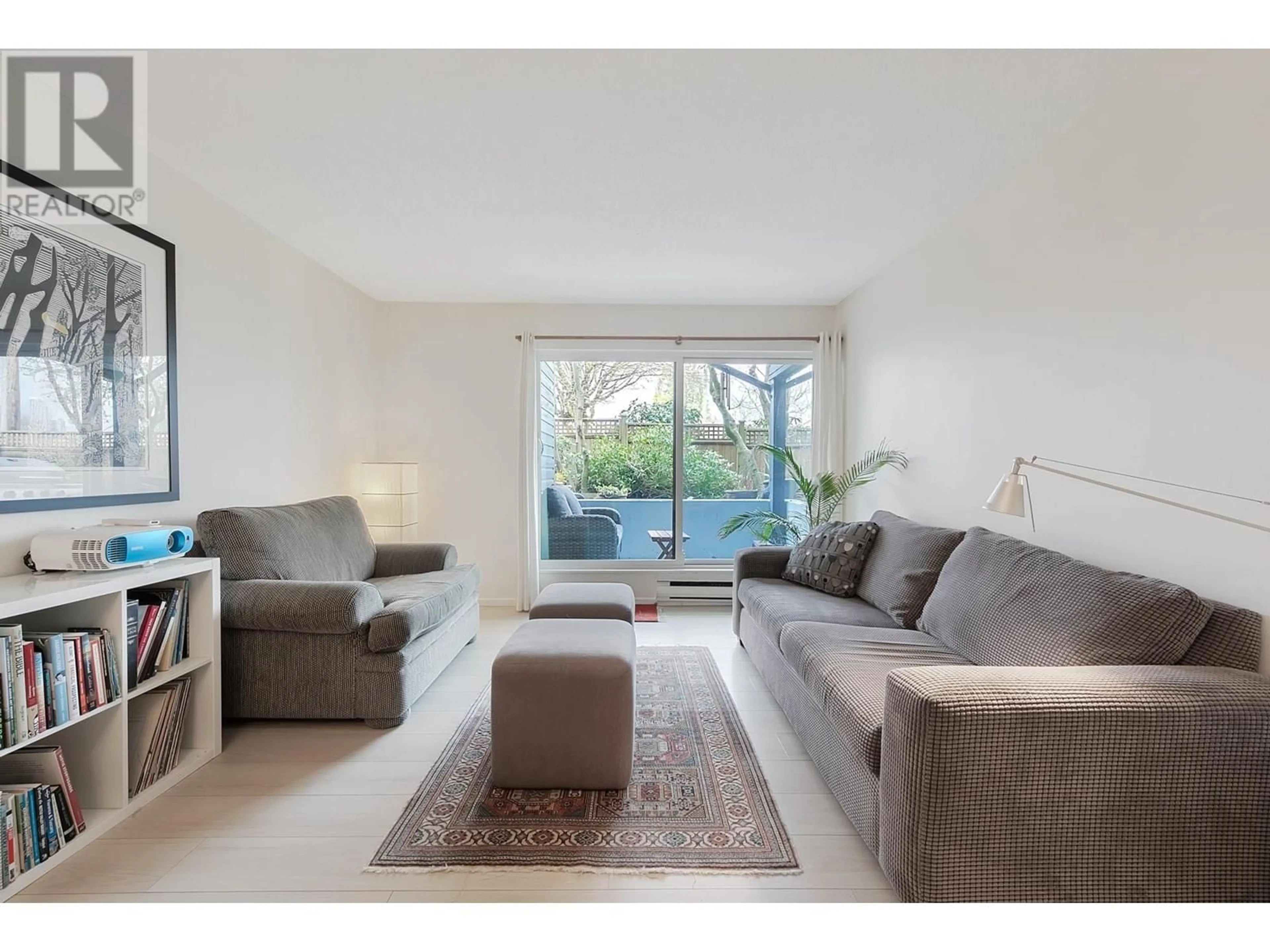 Living room with furniture, unknown for 112 - 1990 6TH AVENUE, Vancouver British Columbia V6J4V4
