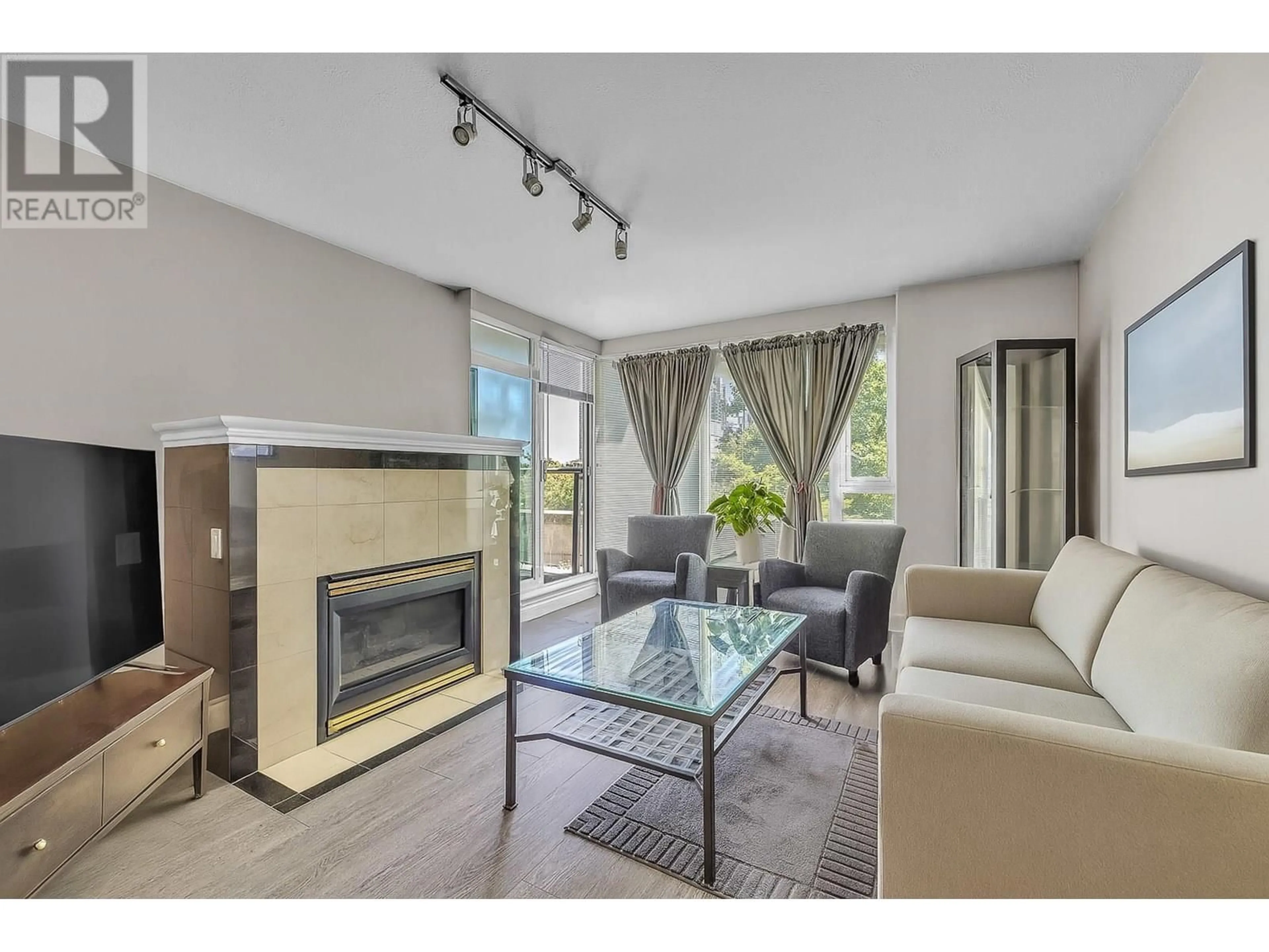 Living room with furniture, unknown for 305 - 535 NICOLA STREET, Vancouver British Columbia V6G3G3