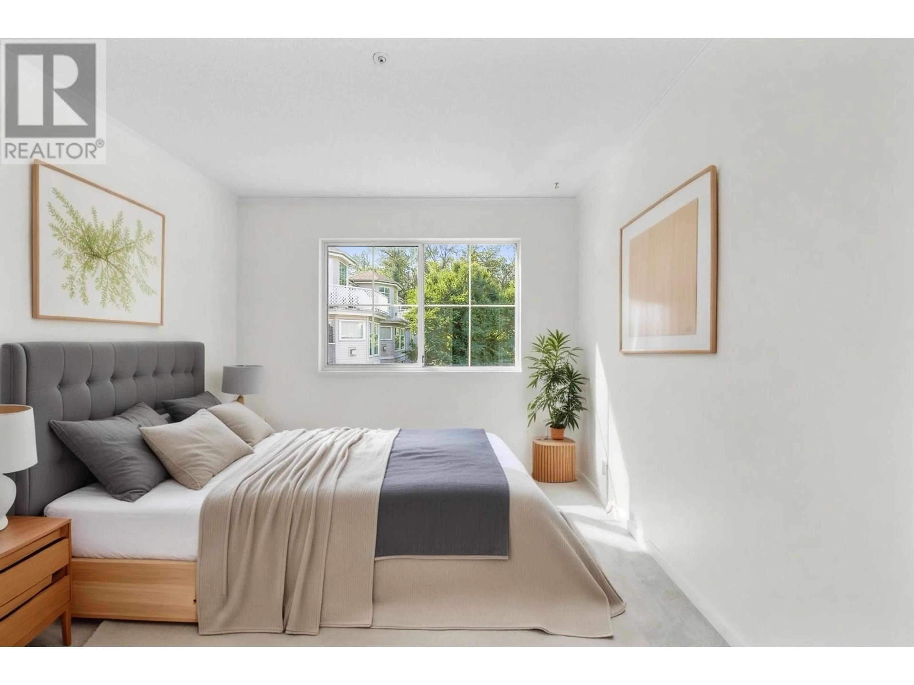 Bedroom with bed, unknown for 301 - 2678 DIXON STREET, Port Coquitlam British Columbia V3C6L7