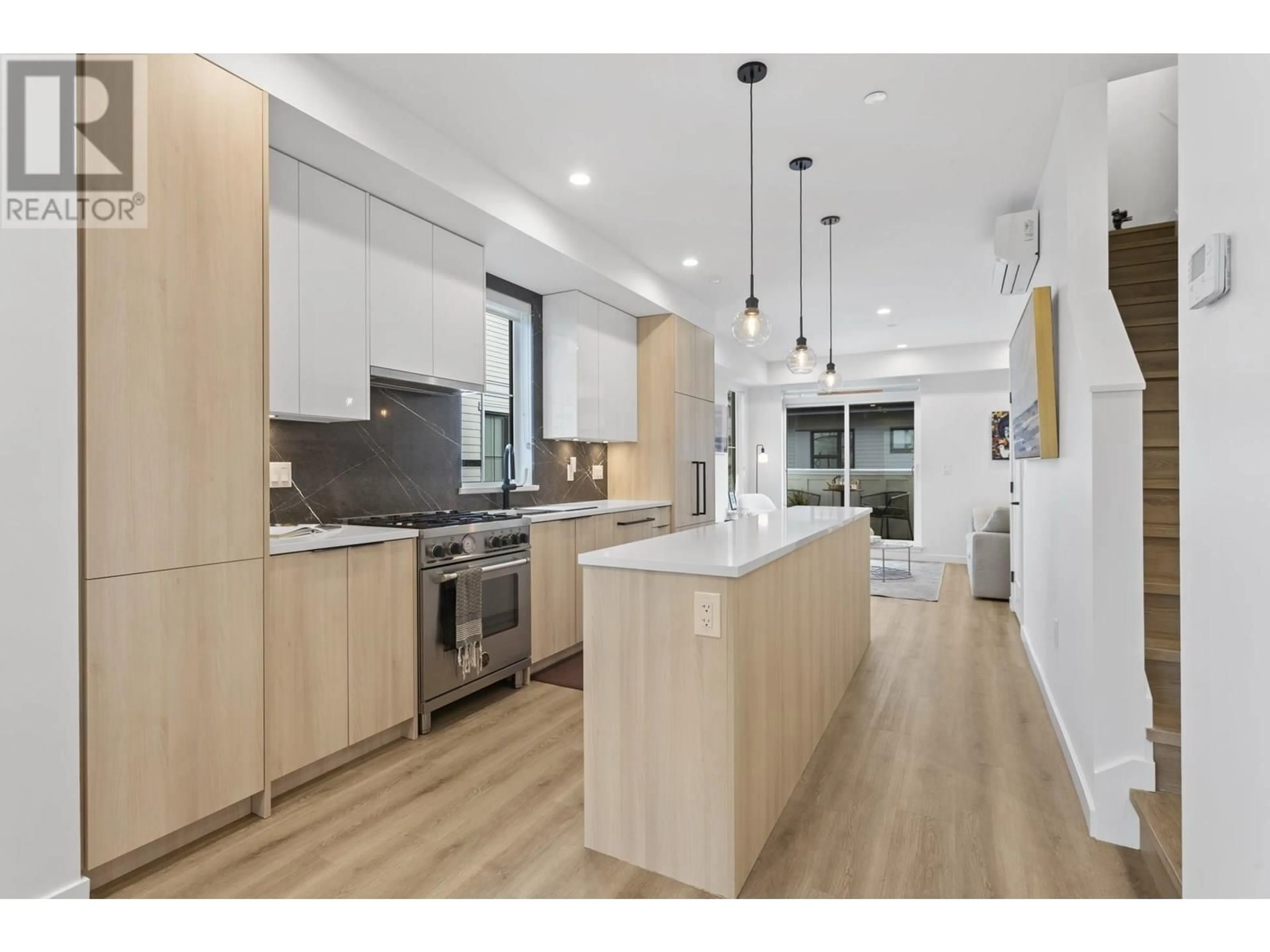 Open concept kitchen, unknown for 21 - 237 RIDGEWAY AVENUE, North Vancouver British Columbia V7L0H6