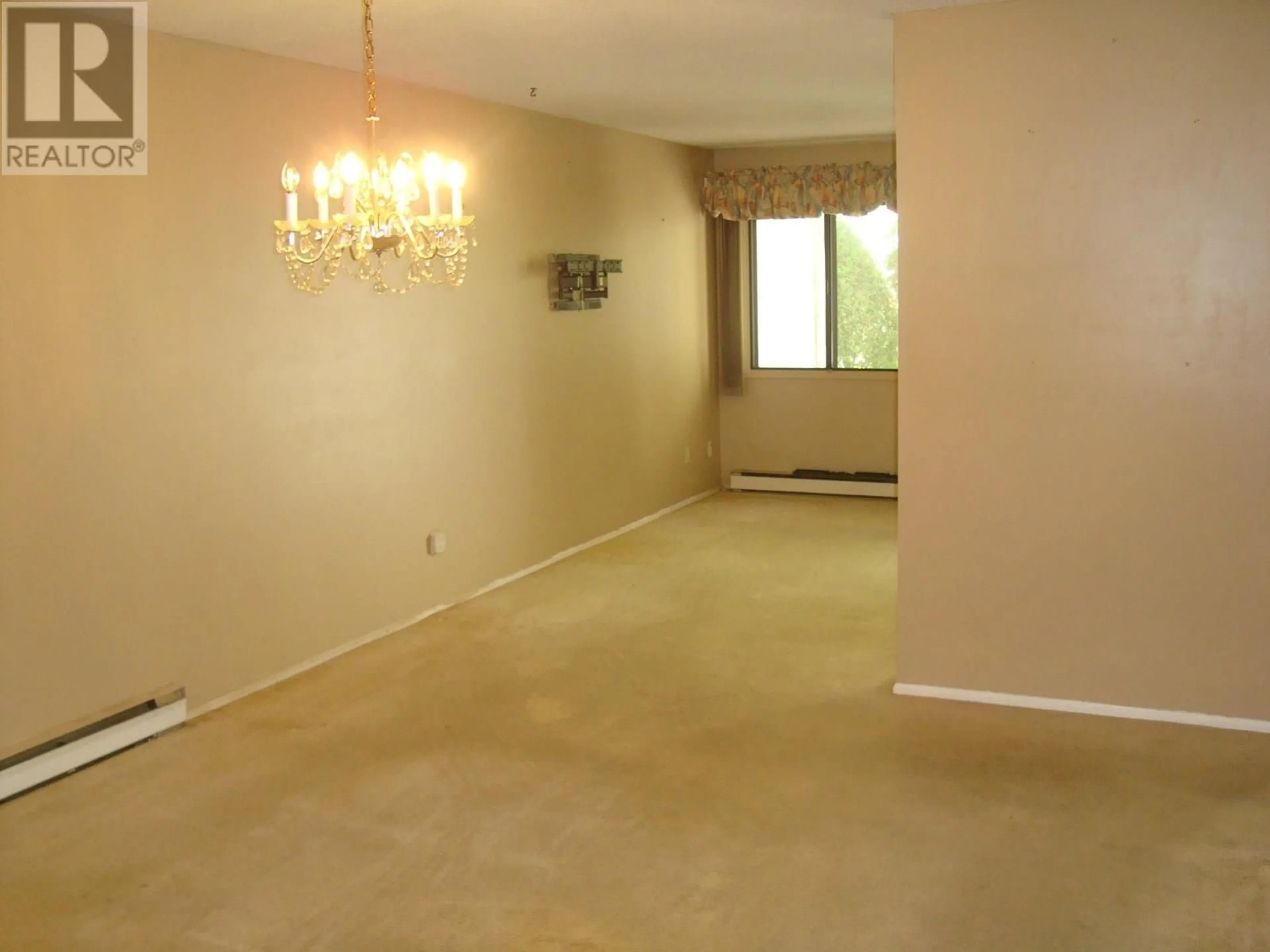 A pic of a room for 3 - 7307 MONTECITO DRIVE, Burnaby British Columbia V5A1R2
