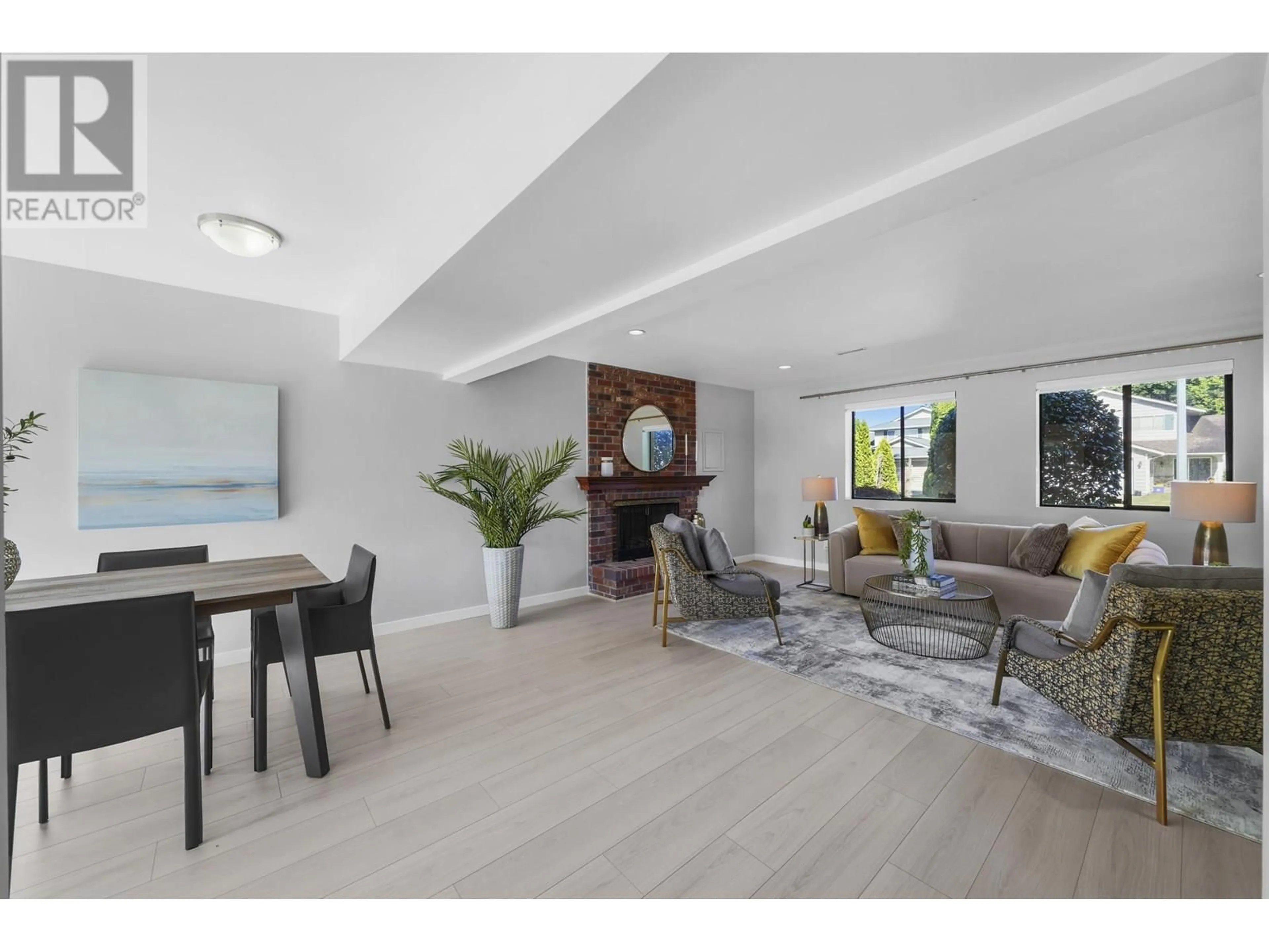 Living room with furniture, unknown for 6291 YEATS CRESCENT, Richmond British Columbia V7E4E1