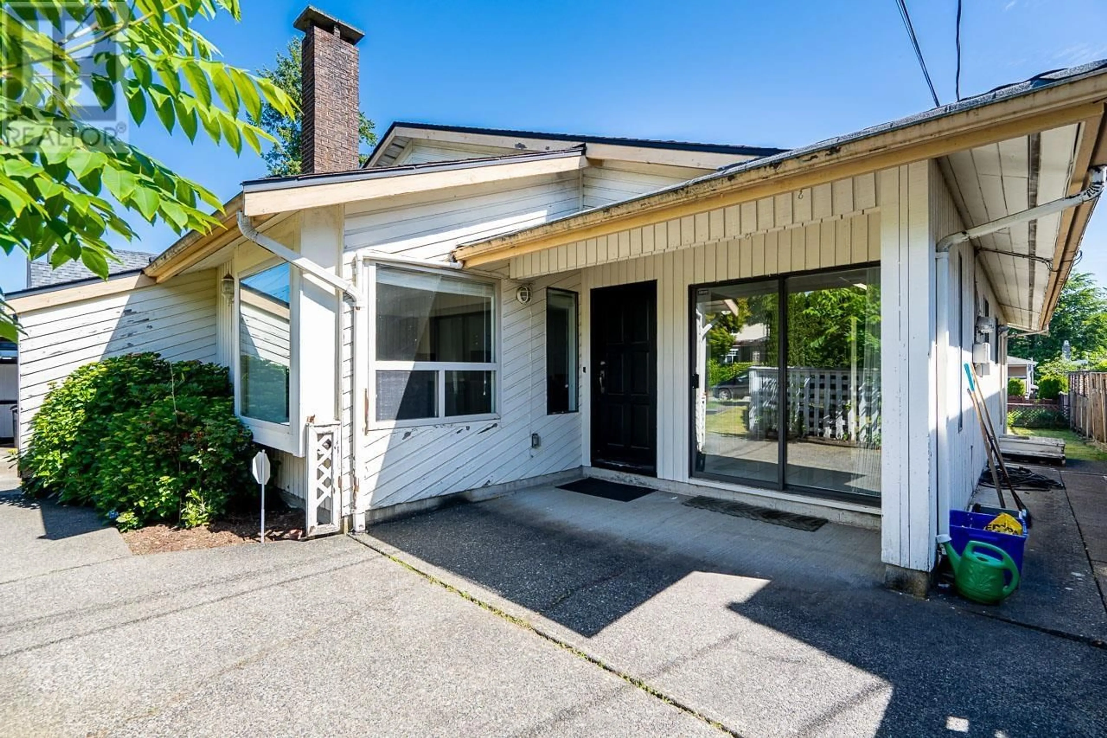 Unknown for 6094 WALKER AVENUE, Burnaby British Columbia V5E3B4