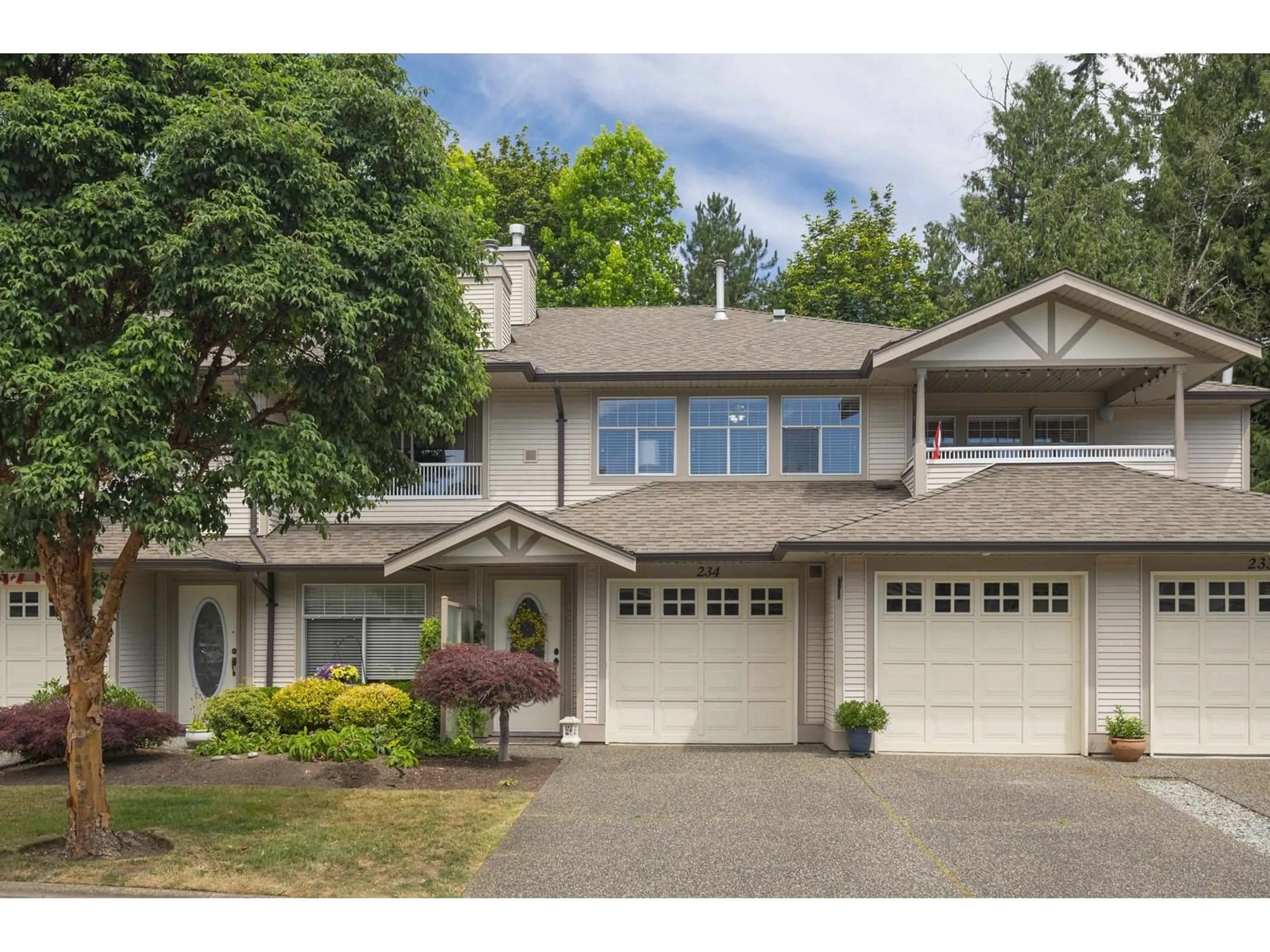 Home with vinyl exterior material, street for 234 - 20391 96, Langley British Columbia V1M2L2