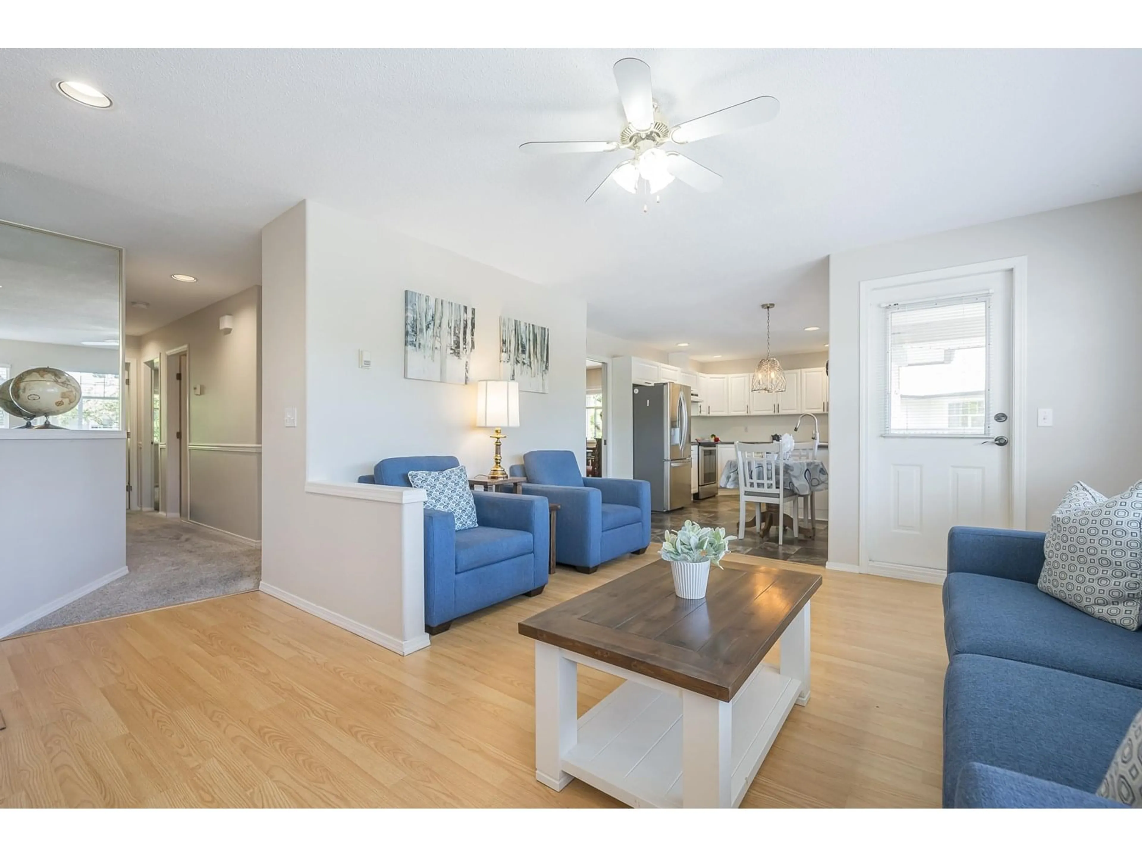 Living room with furniture, unknown for 234 - 20391 96, Langley British Columbia V1M2L2