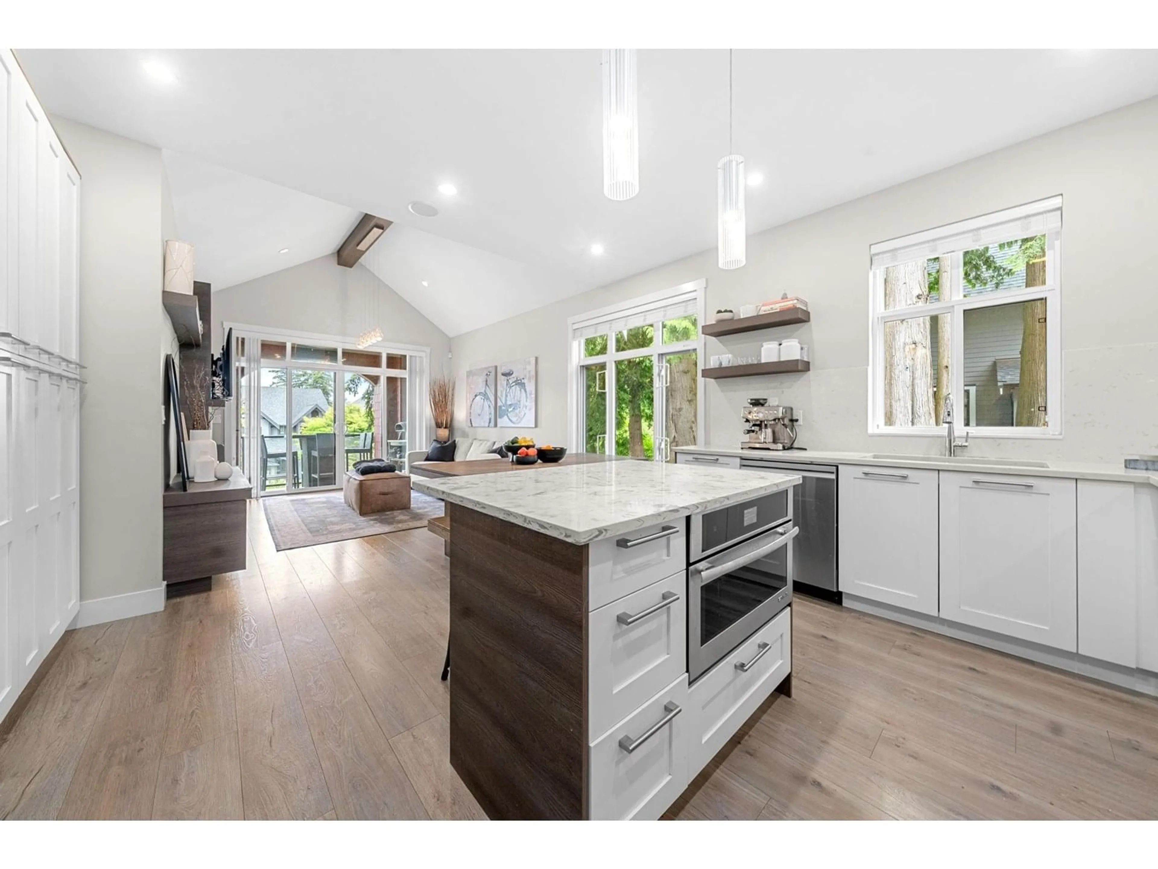 Open concept kitchen, unknown for 137 - 2853 HELC, Surrey British Columbia V3Z0N5