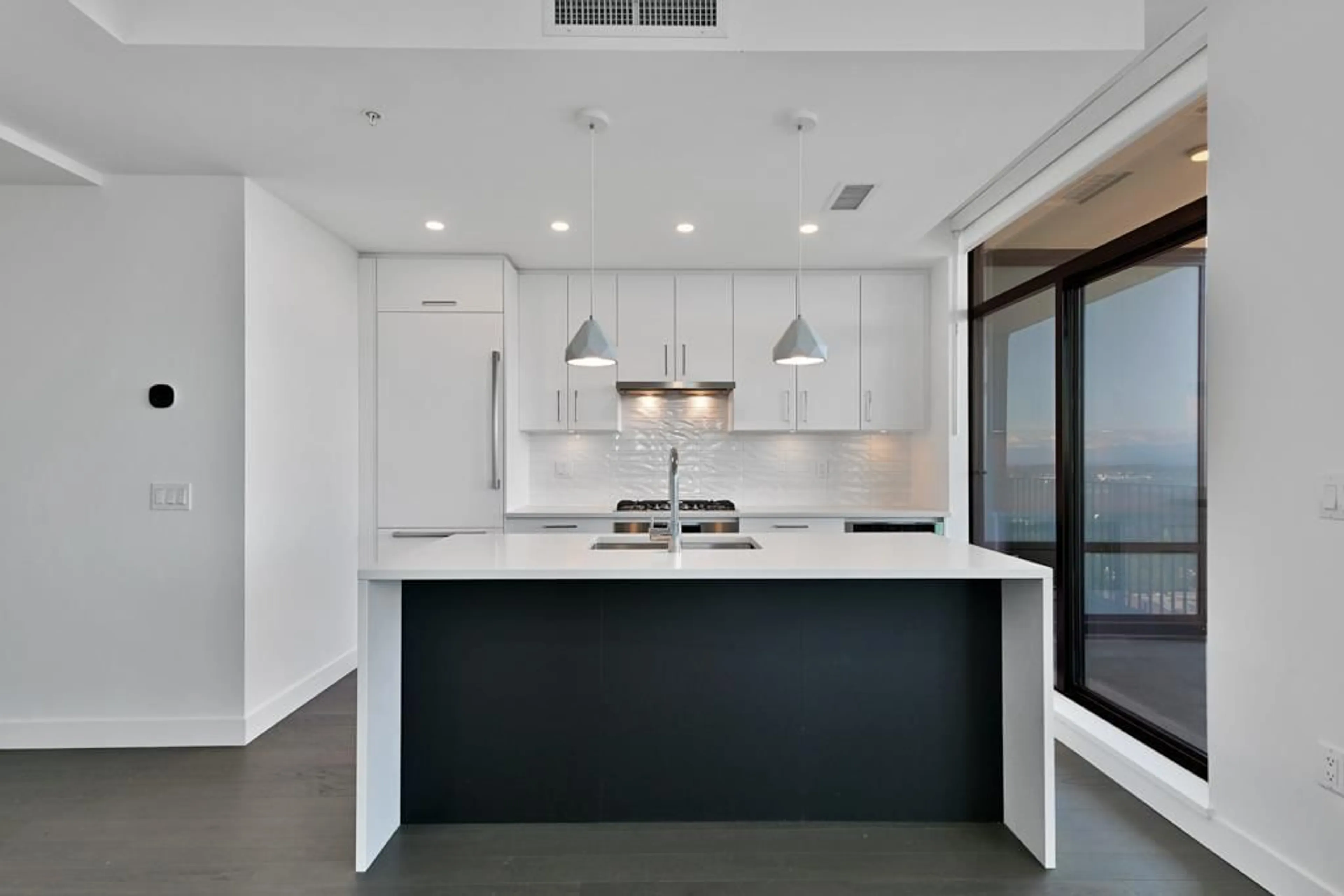 Contemporary kitchen, unknown for 1902 - 1588 JOHNSTON, White Rock British Columbia V4B3Z7