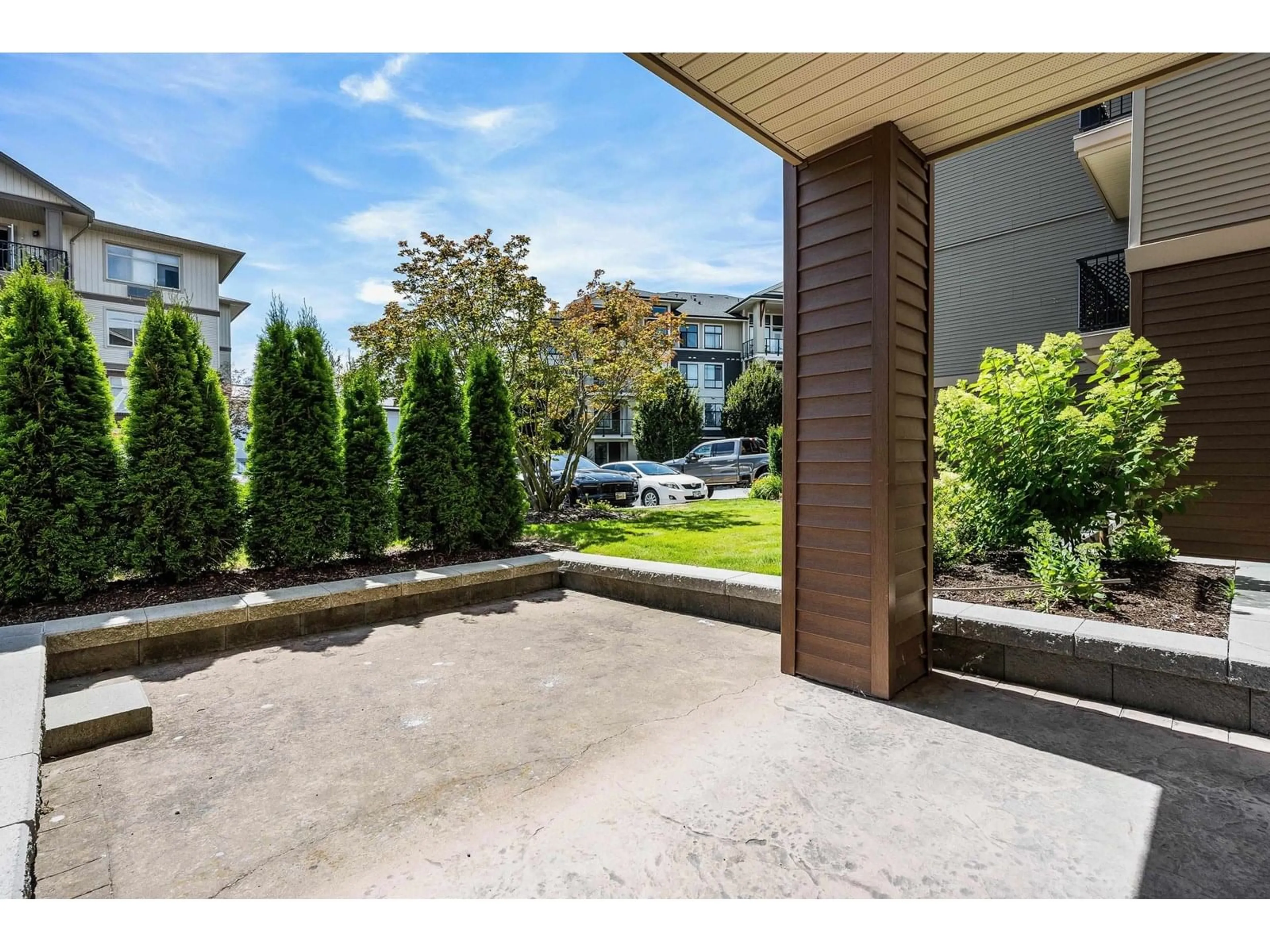 Patio, street for 102 - 45769 STEVENSON ROAD, Chilliwack British Columbia V2R5Z2
