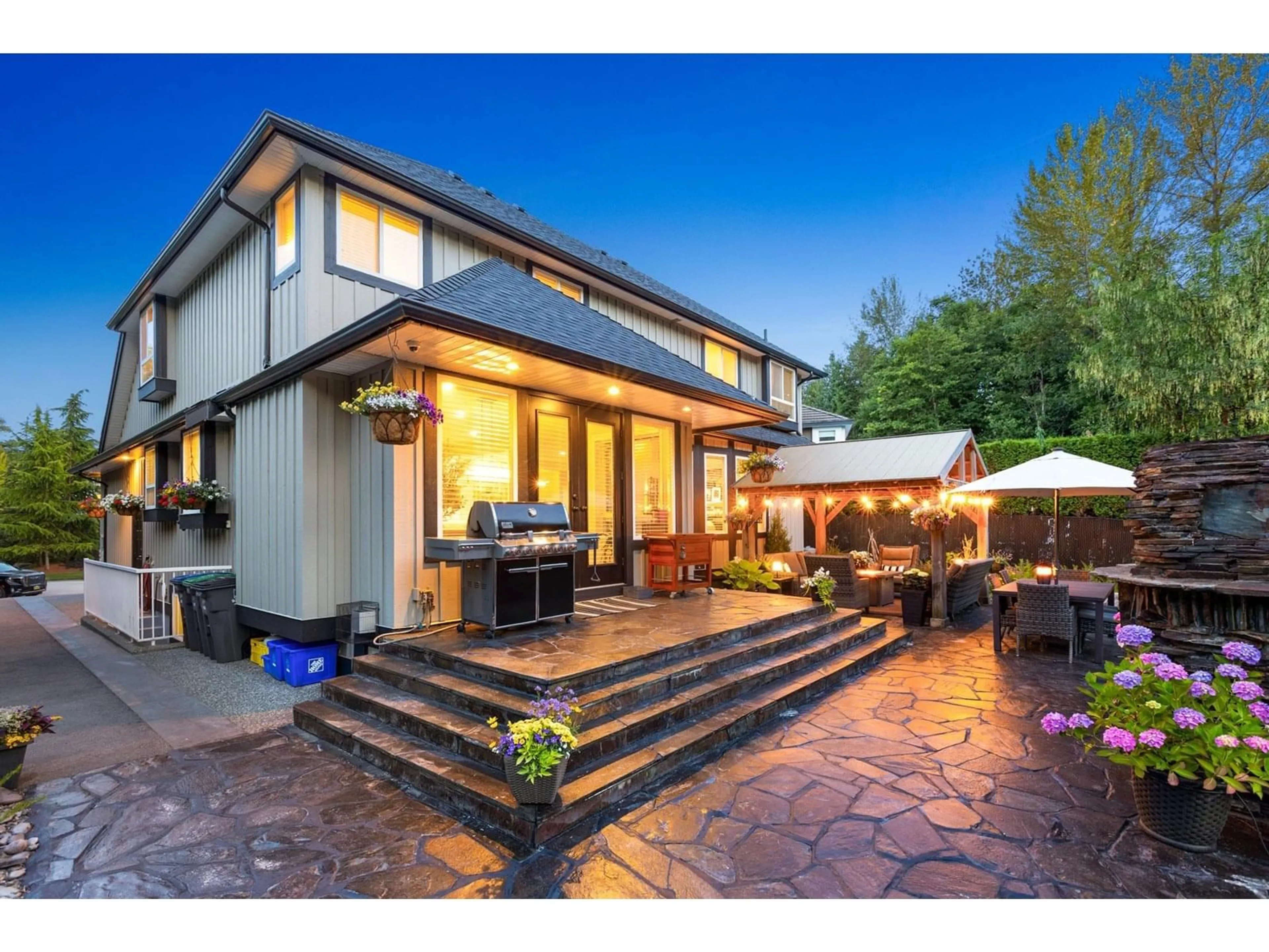 Patio, street for 10095 181, Surrey British Columbia V4N5B5