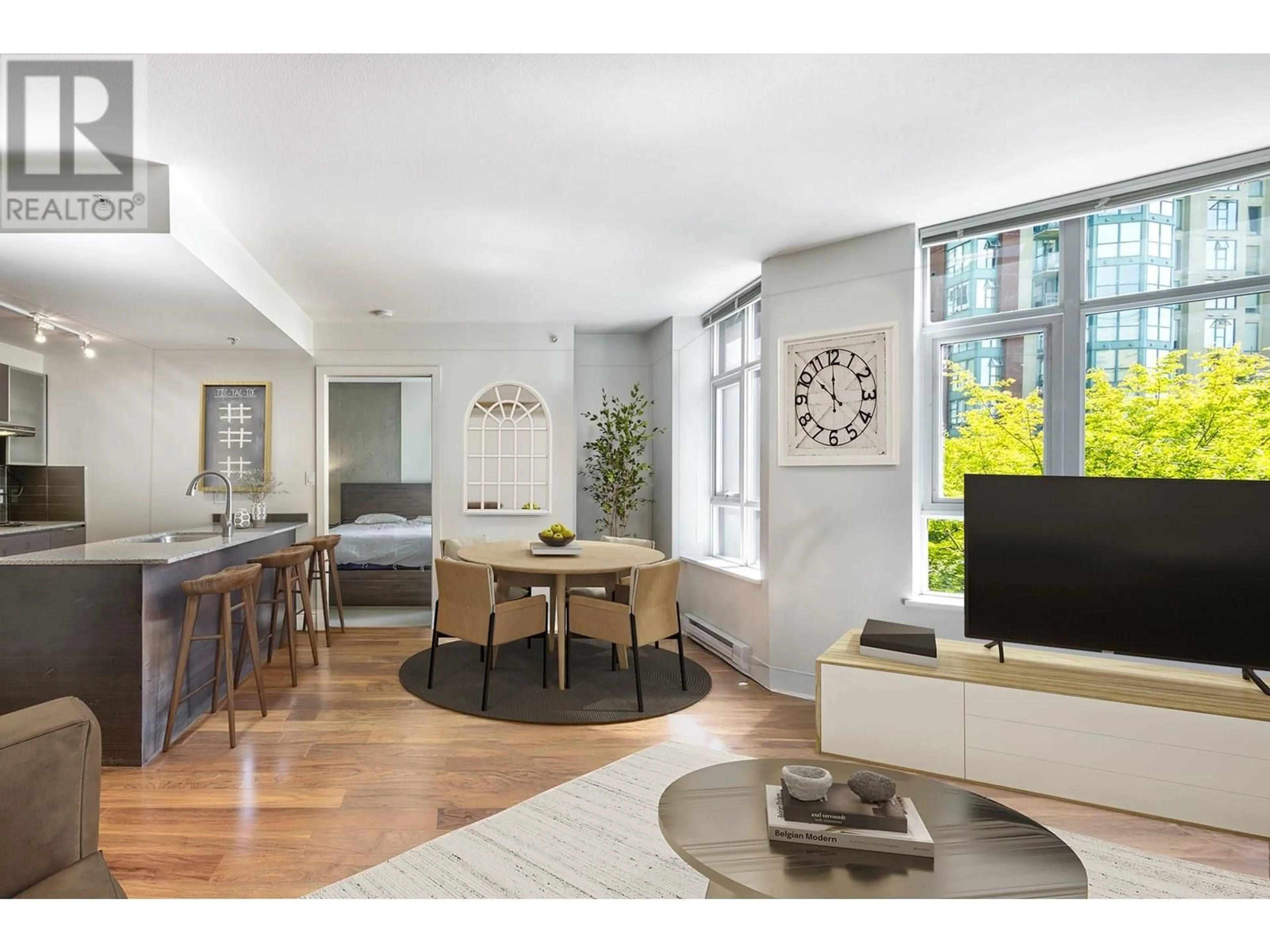 Living room with furniture, unknown for 311 - 988 RICHARDS STREET, Vancouver British Columbia V6B8R2