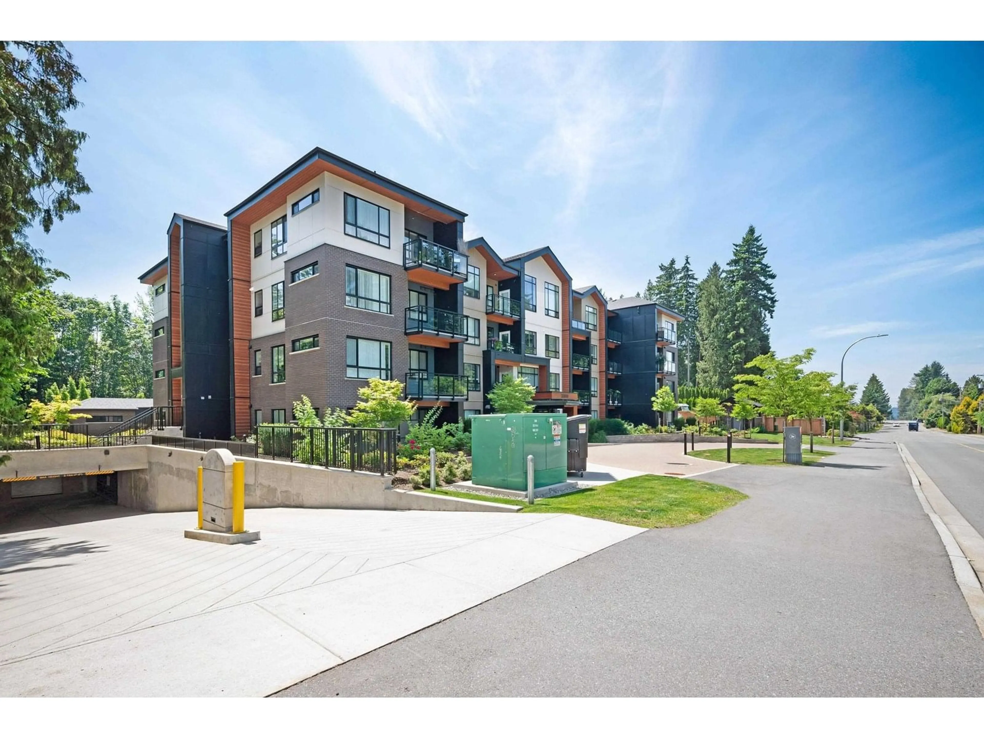 A pic from outside/outdoor area/front of a property/back of a property/a pic from drone, street for 201 - 32690 14, Mission British Columbia V2V0K5