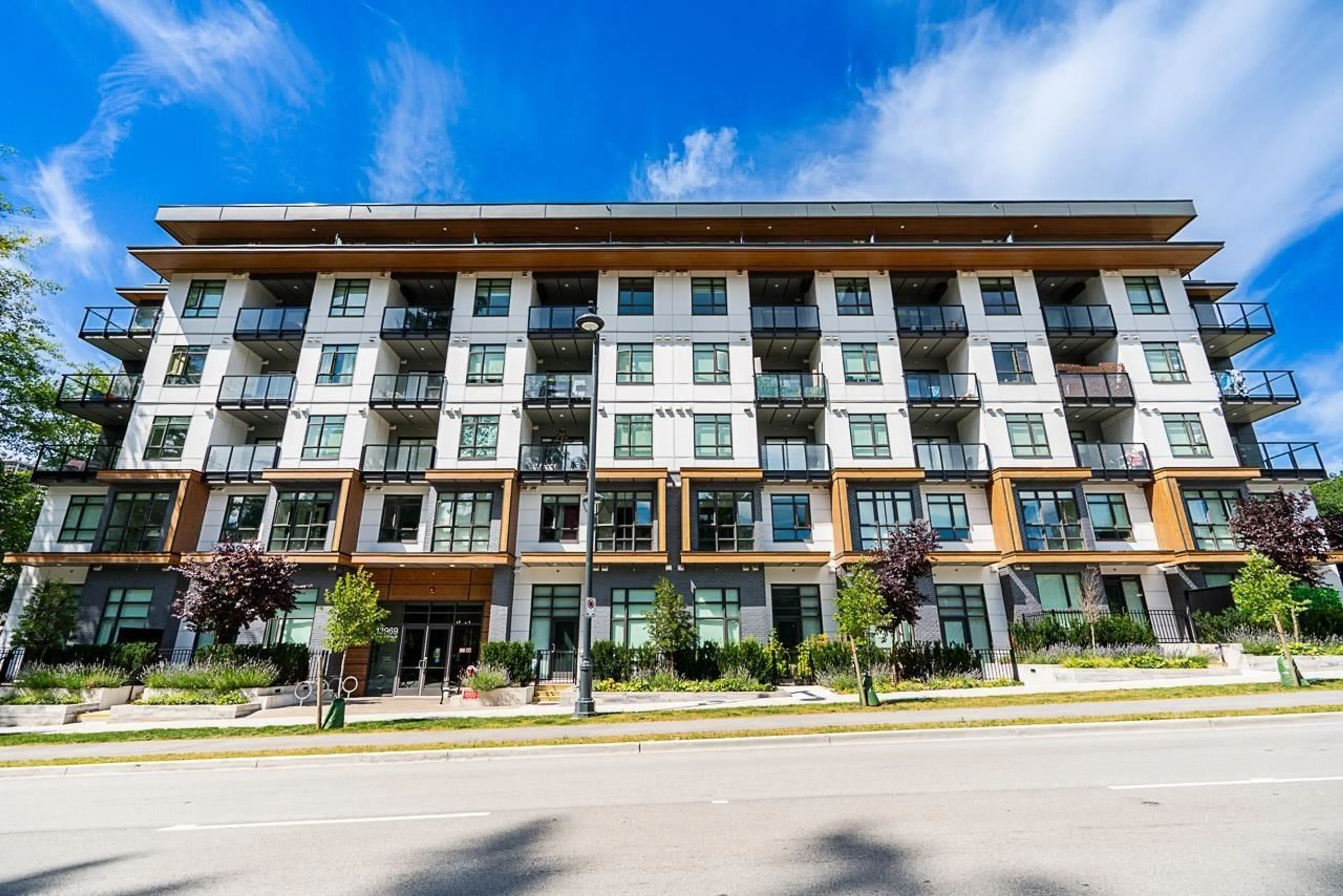 Unknown for 309 - 13969 96TH, Surrey British Columbia V3T0T1