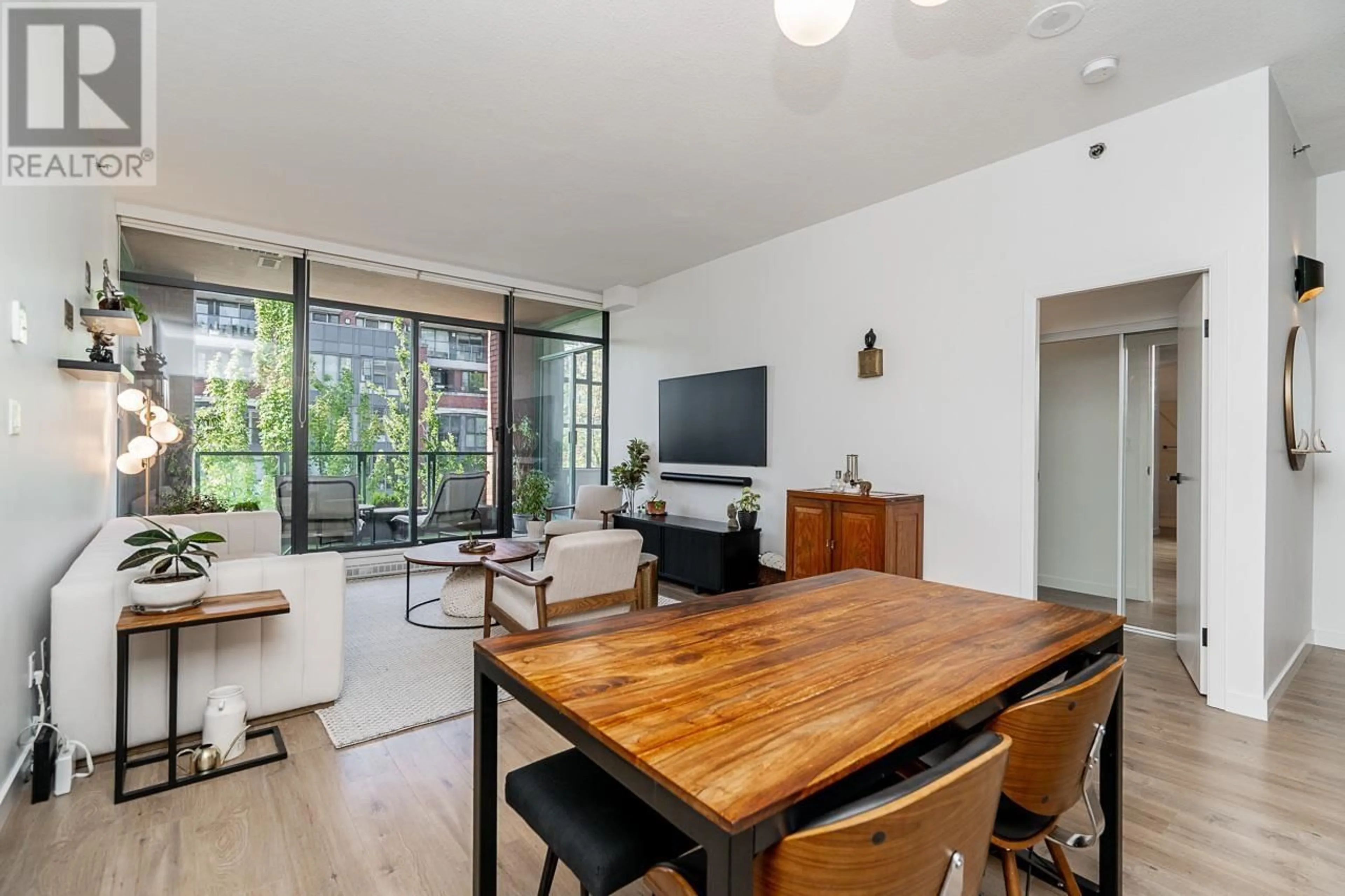 Living room with furniture, unknown for 408 - 503 16TH AVENUE, Vancouver British Columbia V5Z4N3