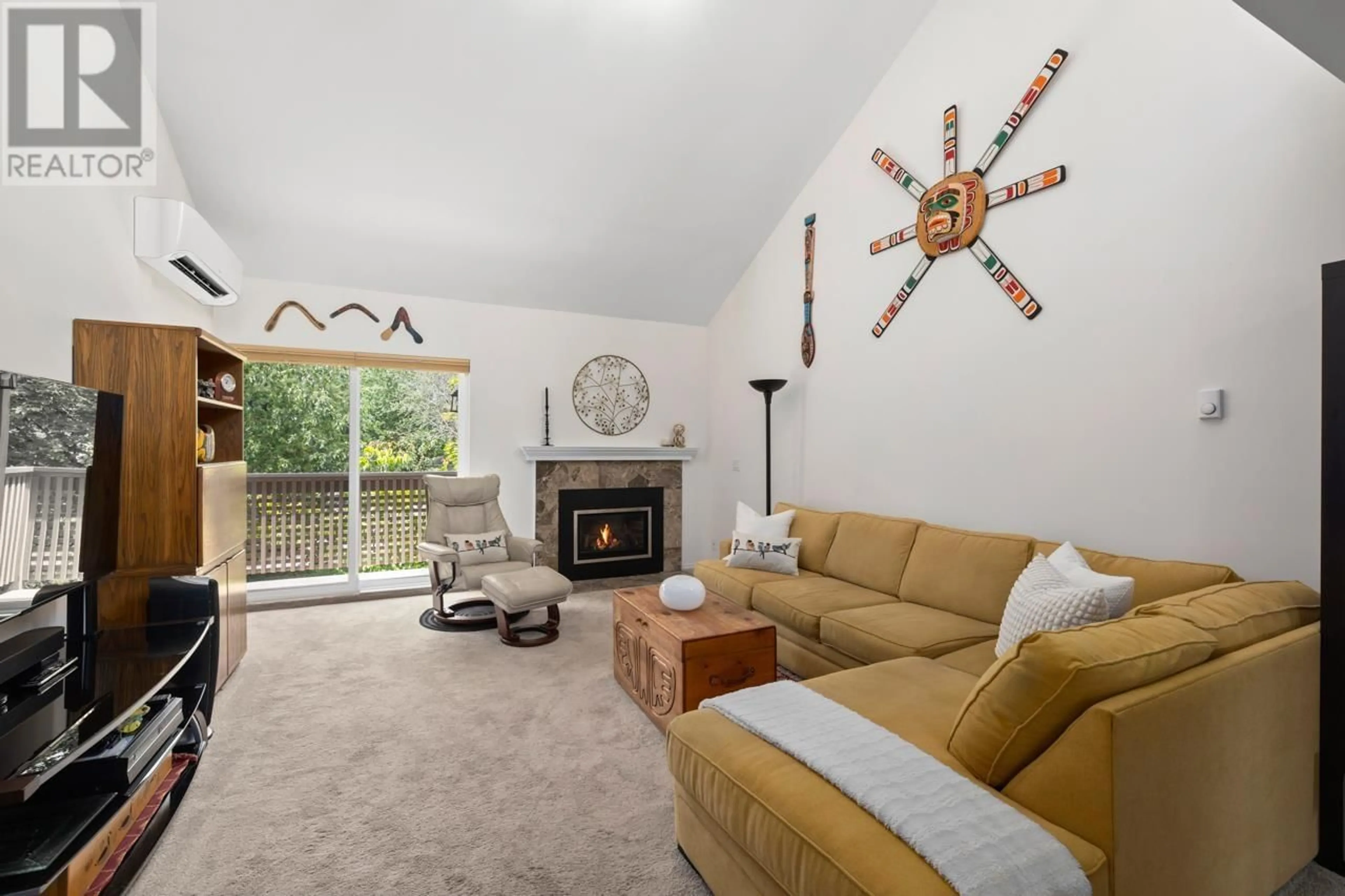 Living room with furniture, unknown for 824 ROCHE POINT DRIVE, North Vancouver British Columbia V7H2T9