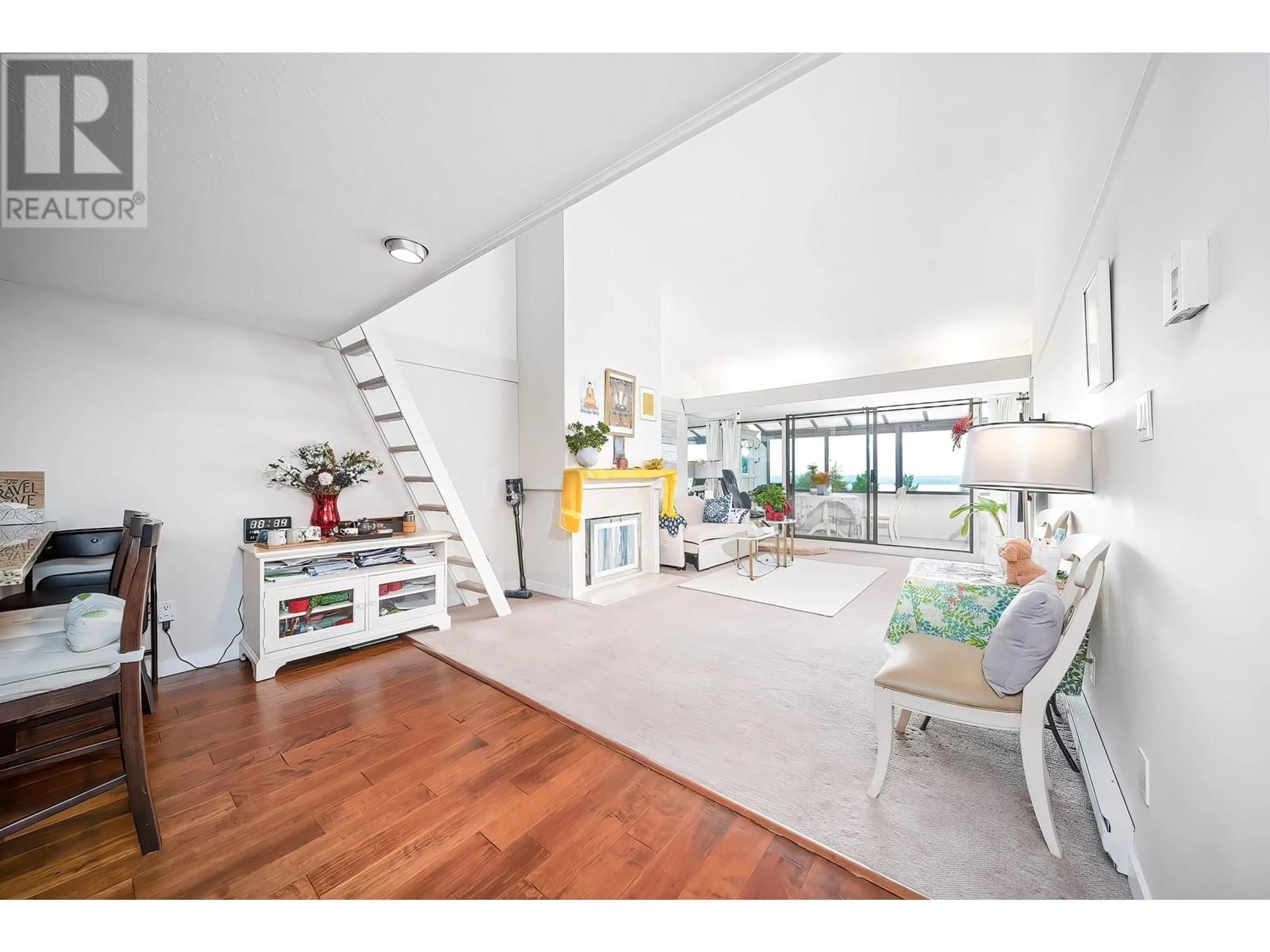 Unknown for 49 - 2202 FOLKESTONE WAY, West Vancouver British Columbia V7S2X7