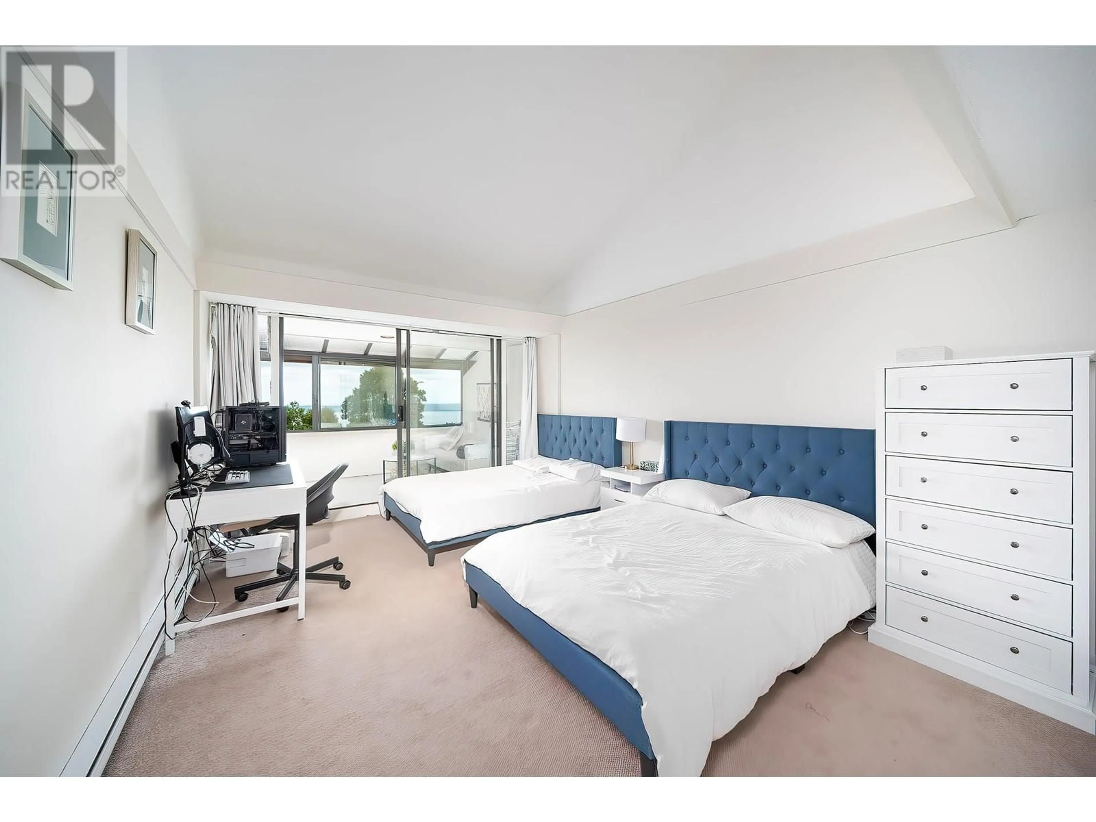 A pic of a room for 49 - 2202 FOLKESTONE WAY, West Vancouver British Columbia V7S2X7