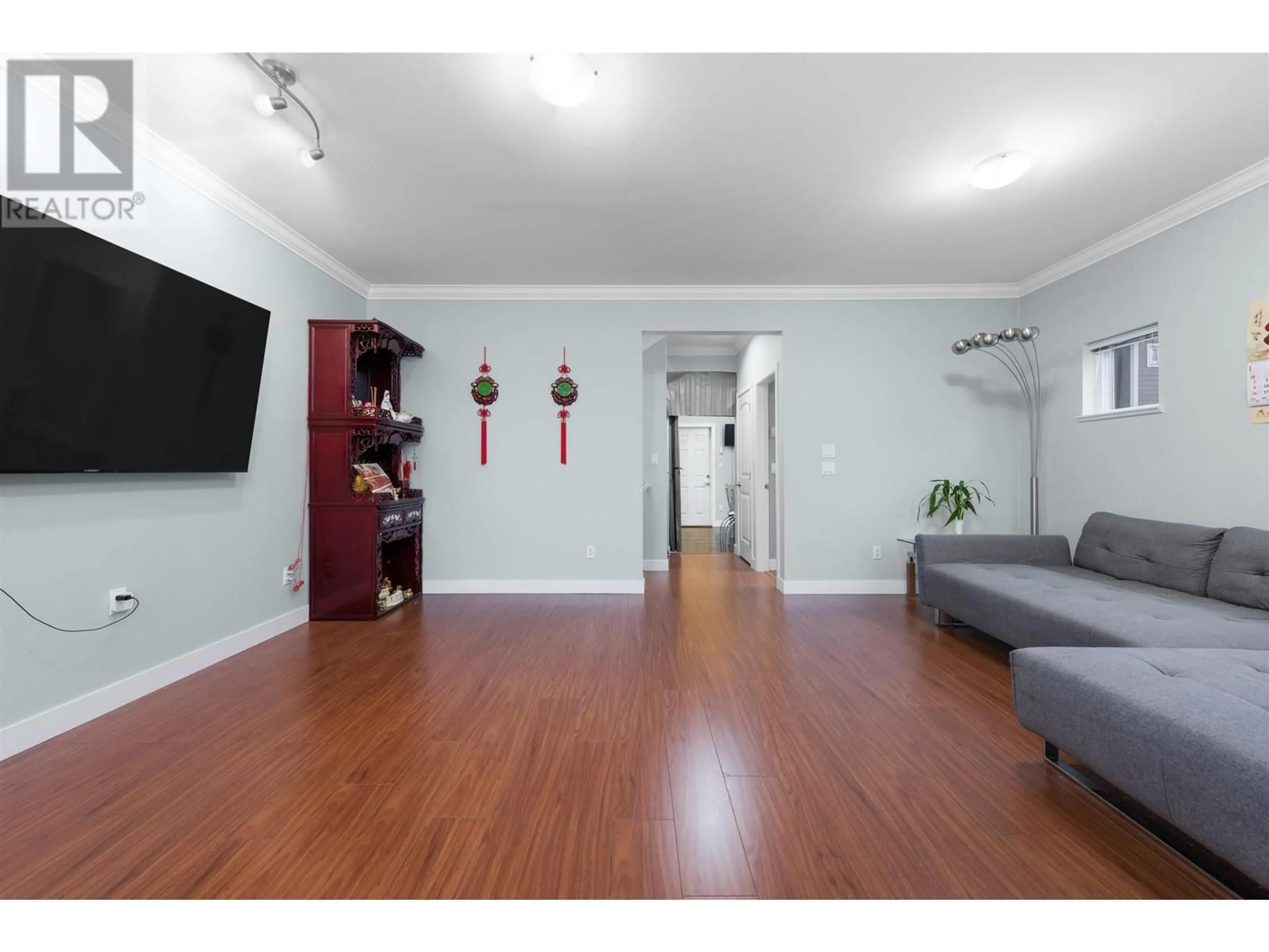 A pic of a room for 16 - 22788 WESTMINSTER HIGHWAY, Richmond British Columbia V6V0B1