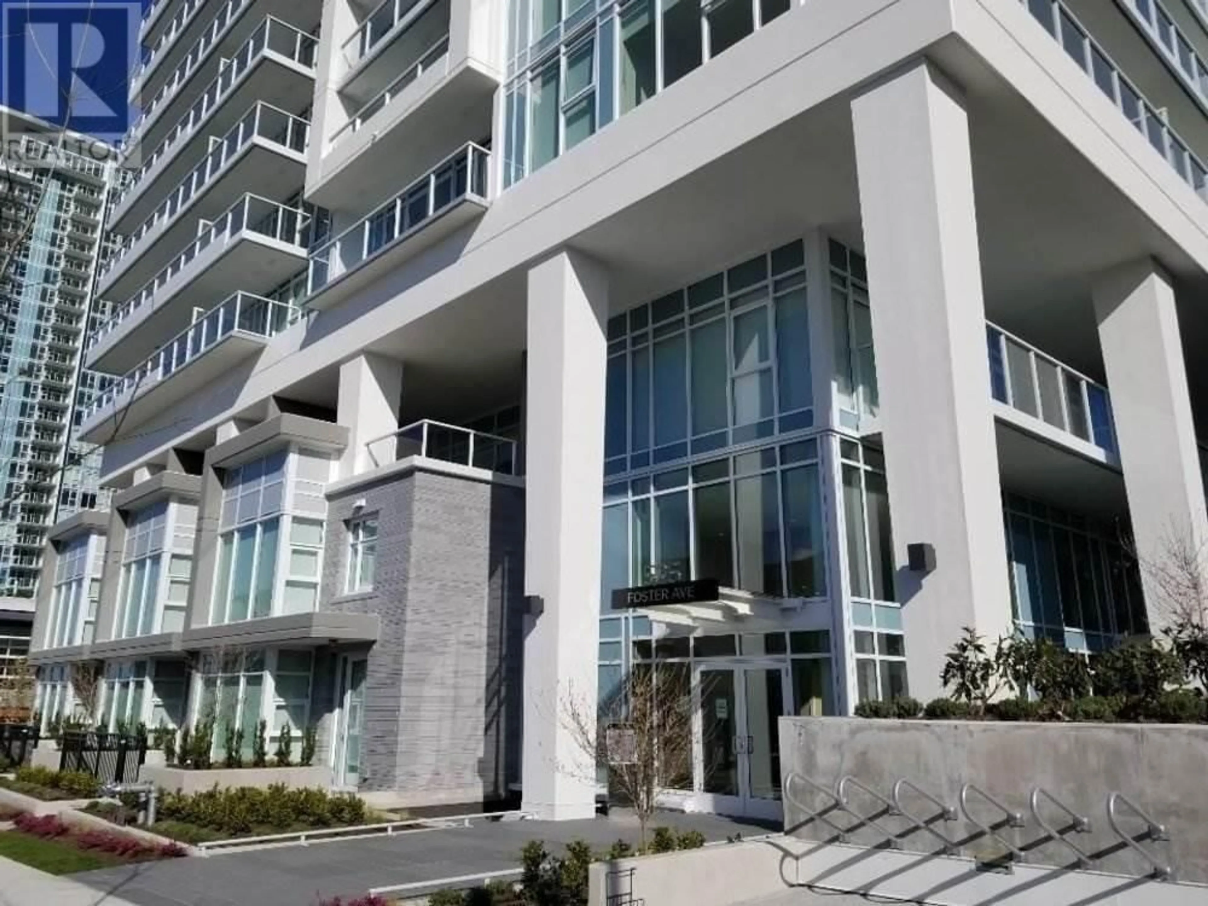 Indoor foyer for 1210 - 525 FOSTER AVENUE, Coquitlam British Columbia V3J0H6