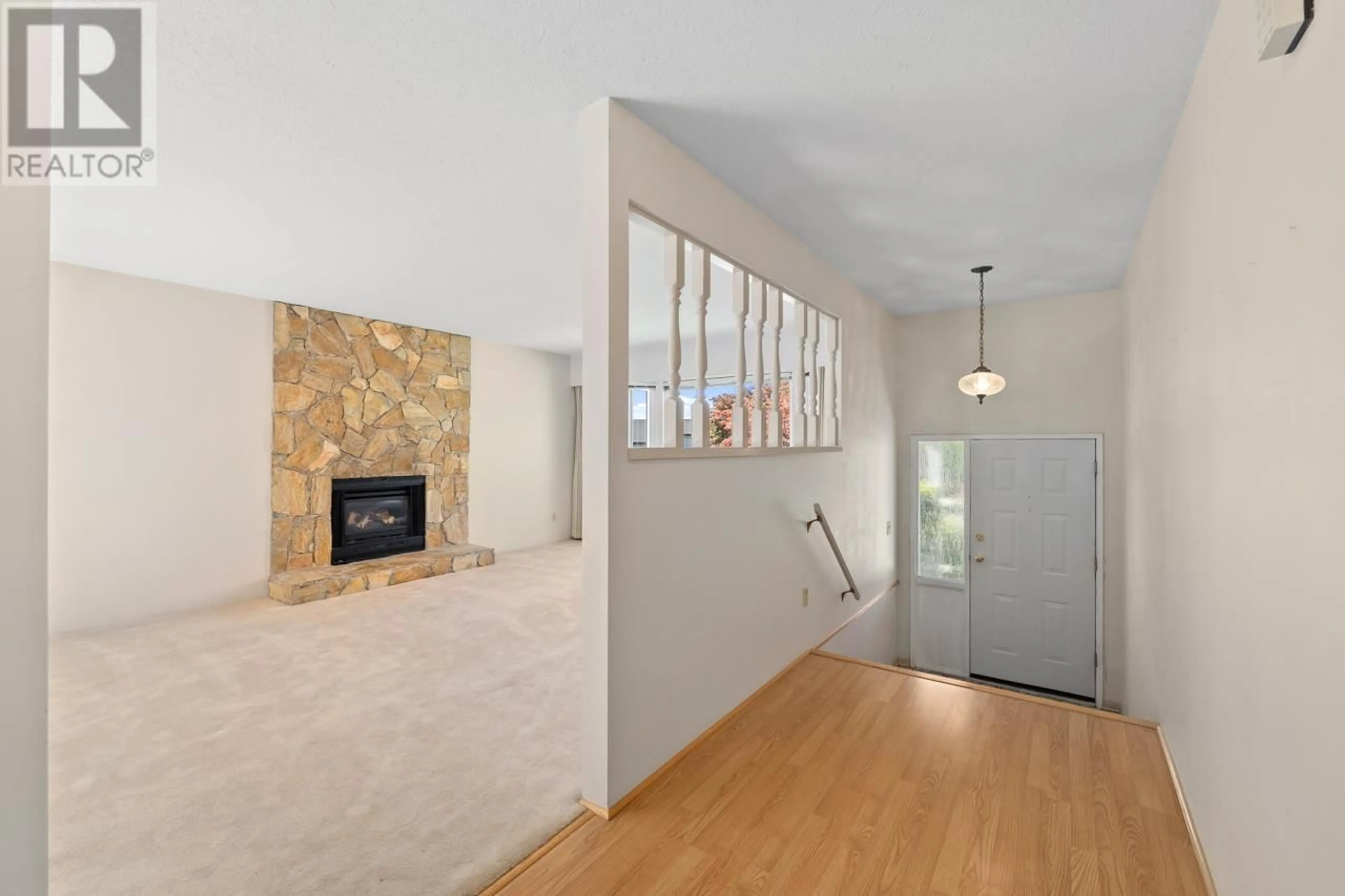 Unknown for 1605 HEMLOCK PLACE, Port Moody British Columbia V3H4A7